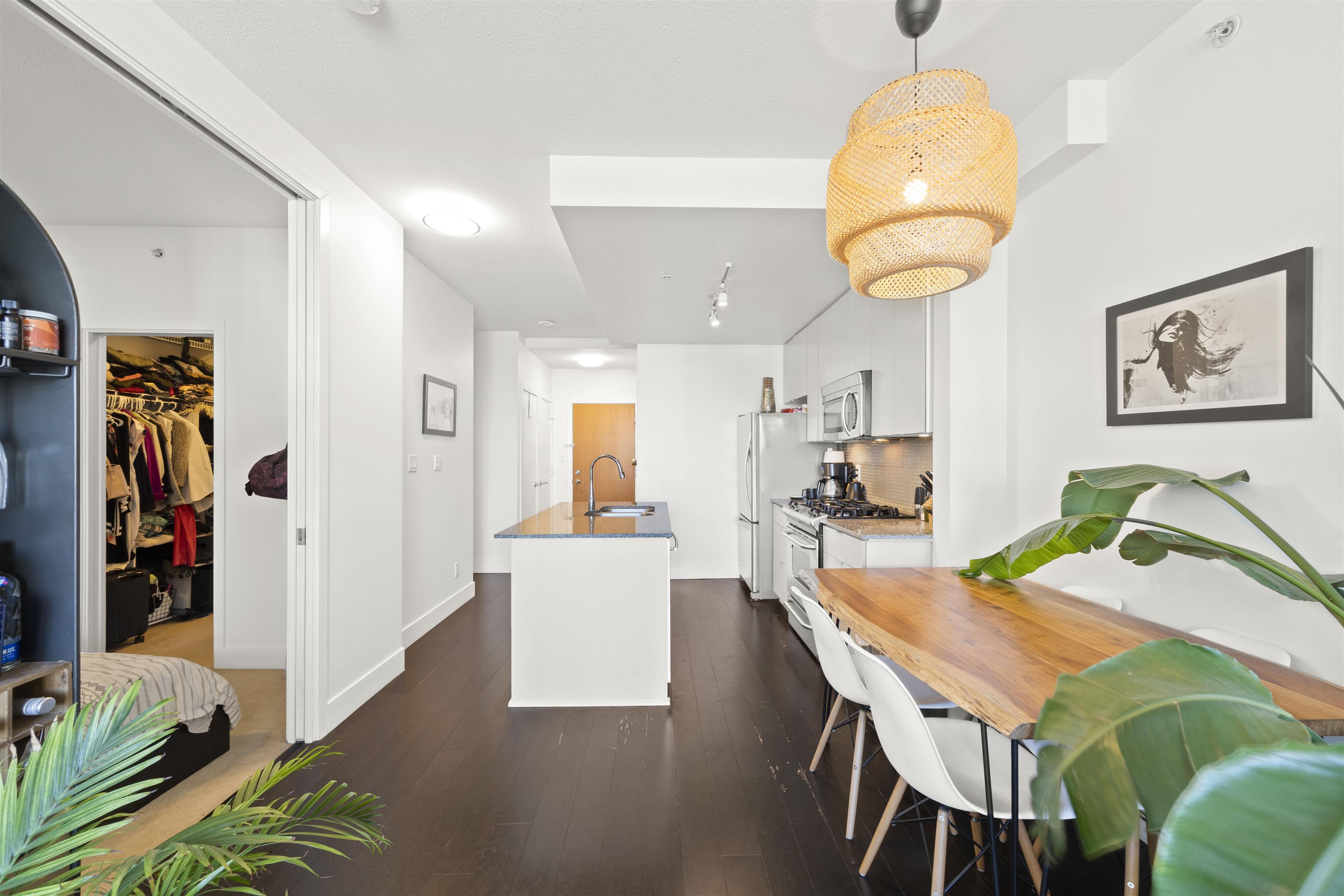 611 298 E 11TH AVENUE, #611