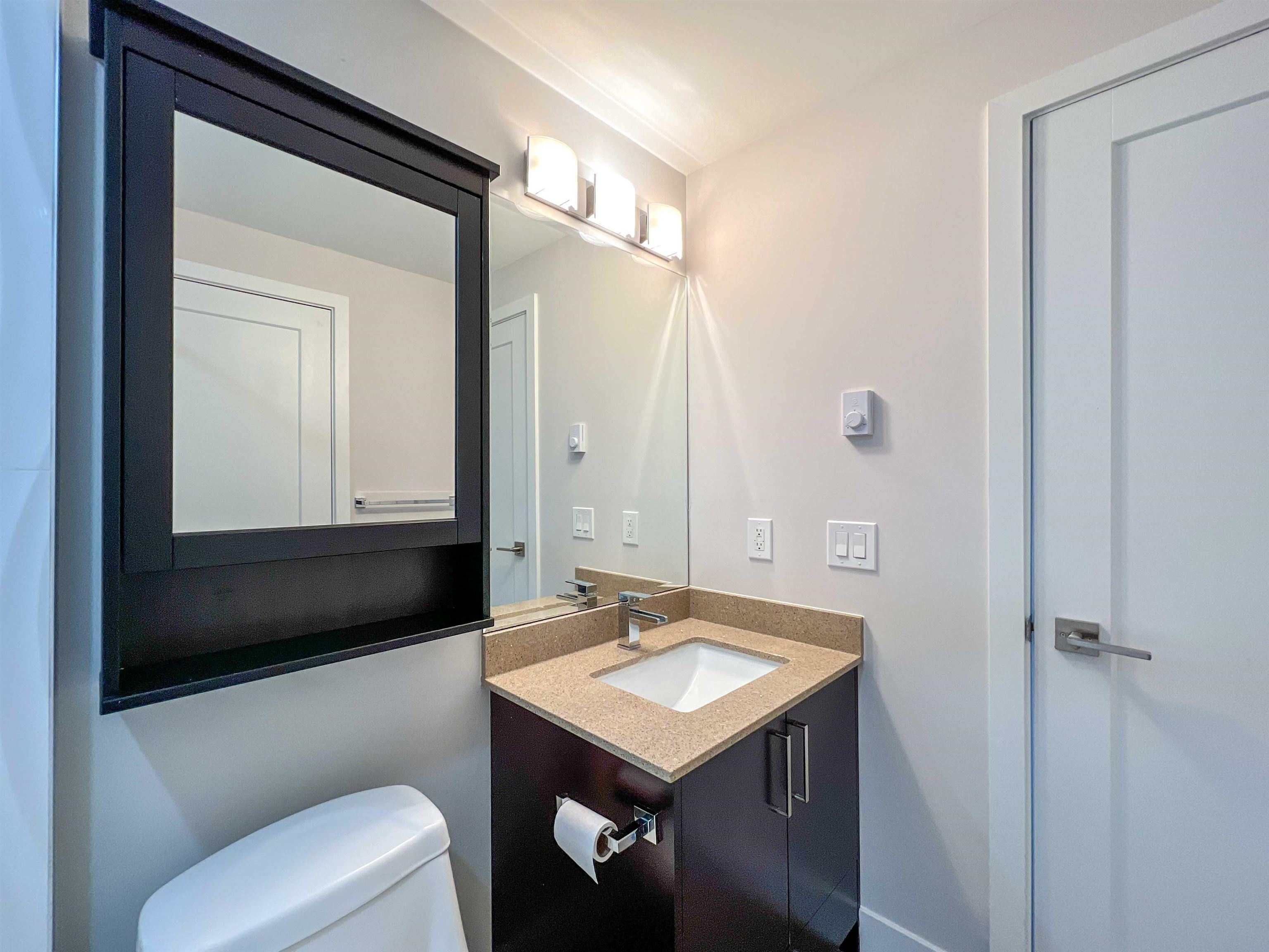 211 9015 120 STREET, #211