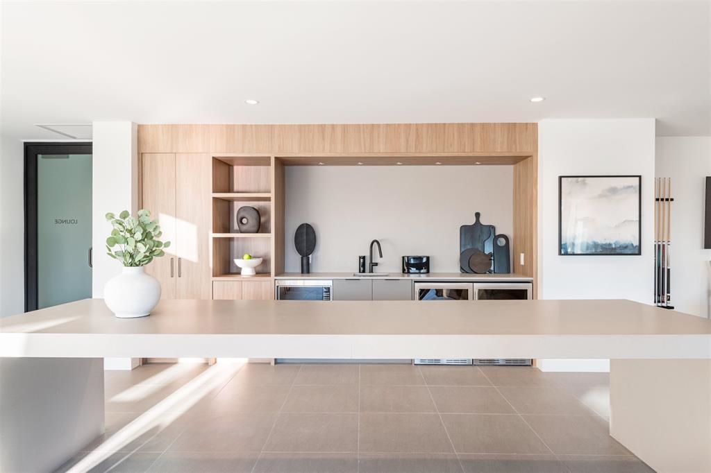 423 3131 MURRAY STREET, #423