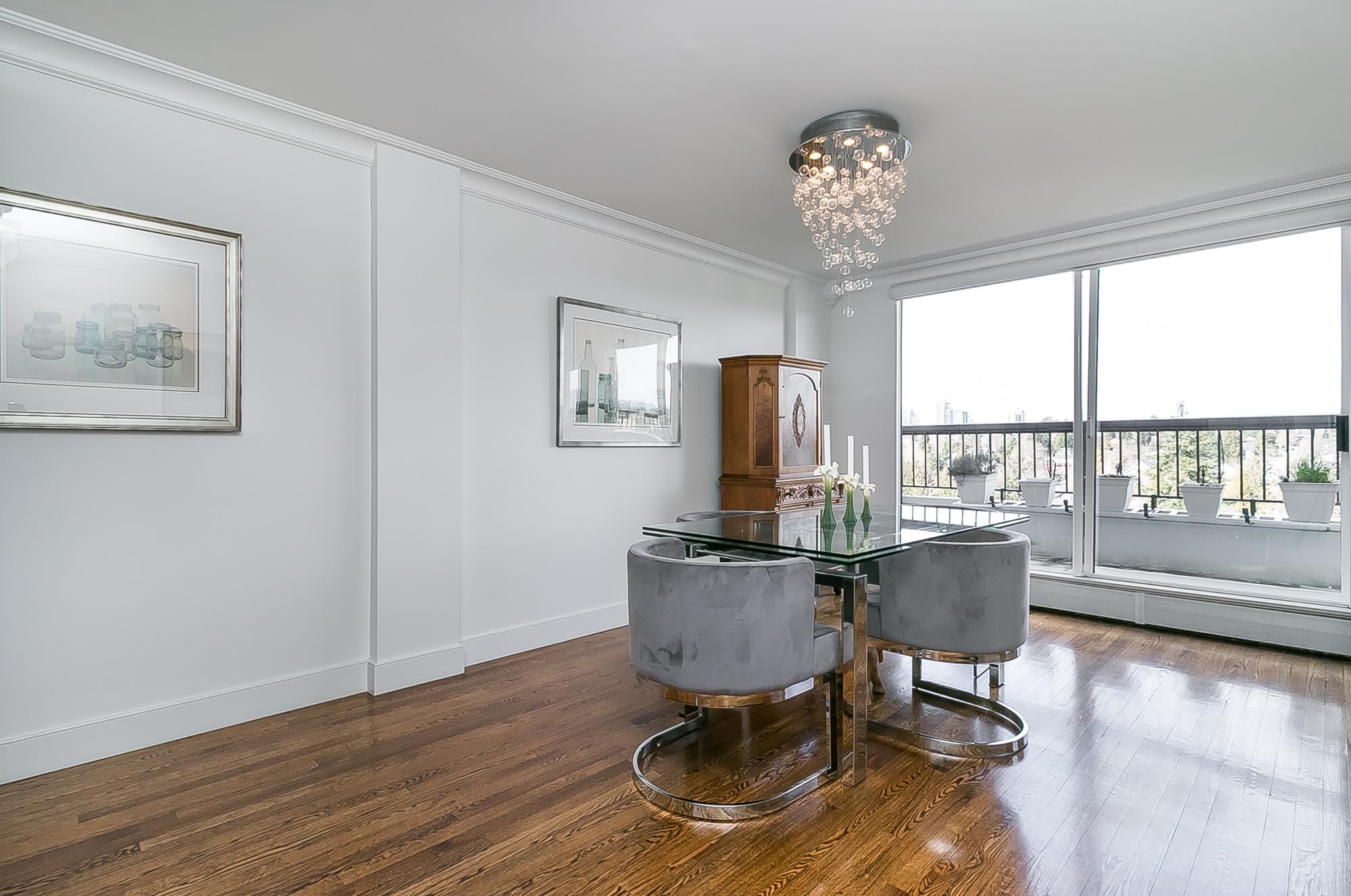 1702 320 ROYAL AVENUE, #1702