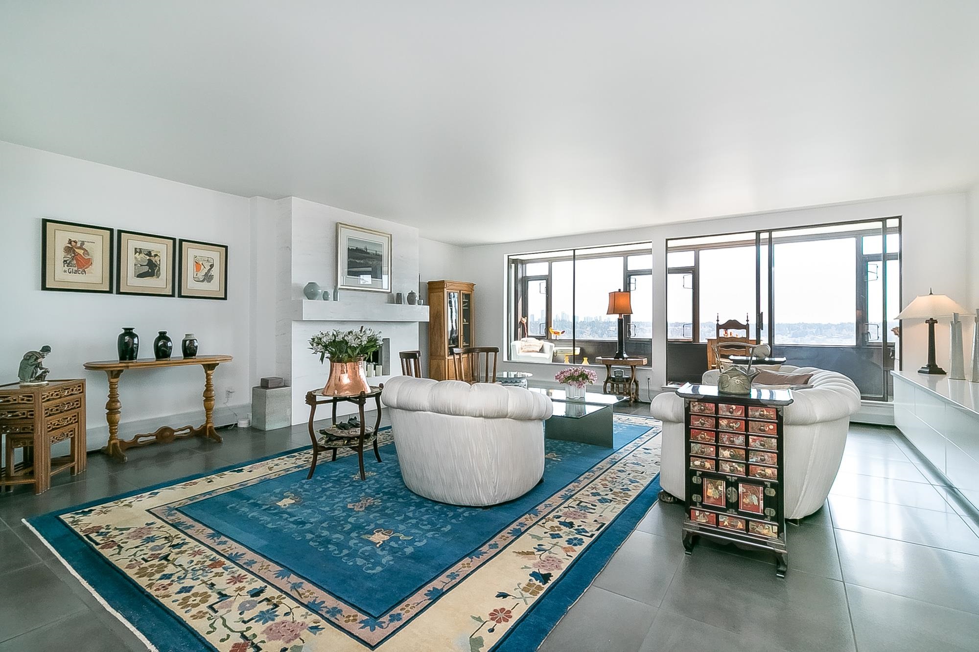 1702 320 ROYAL AVENUE, #1702