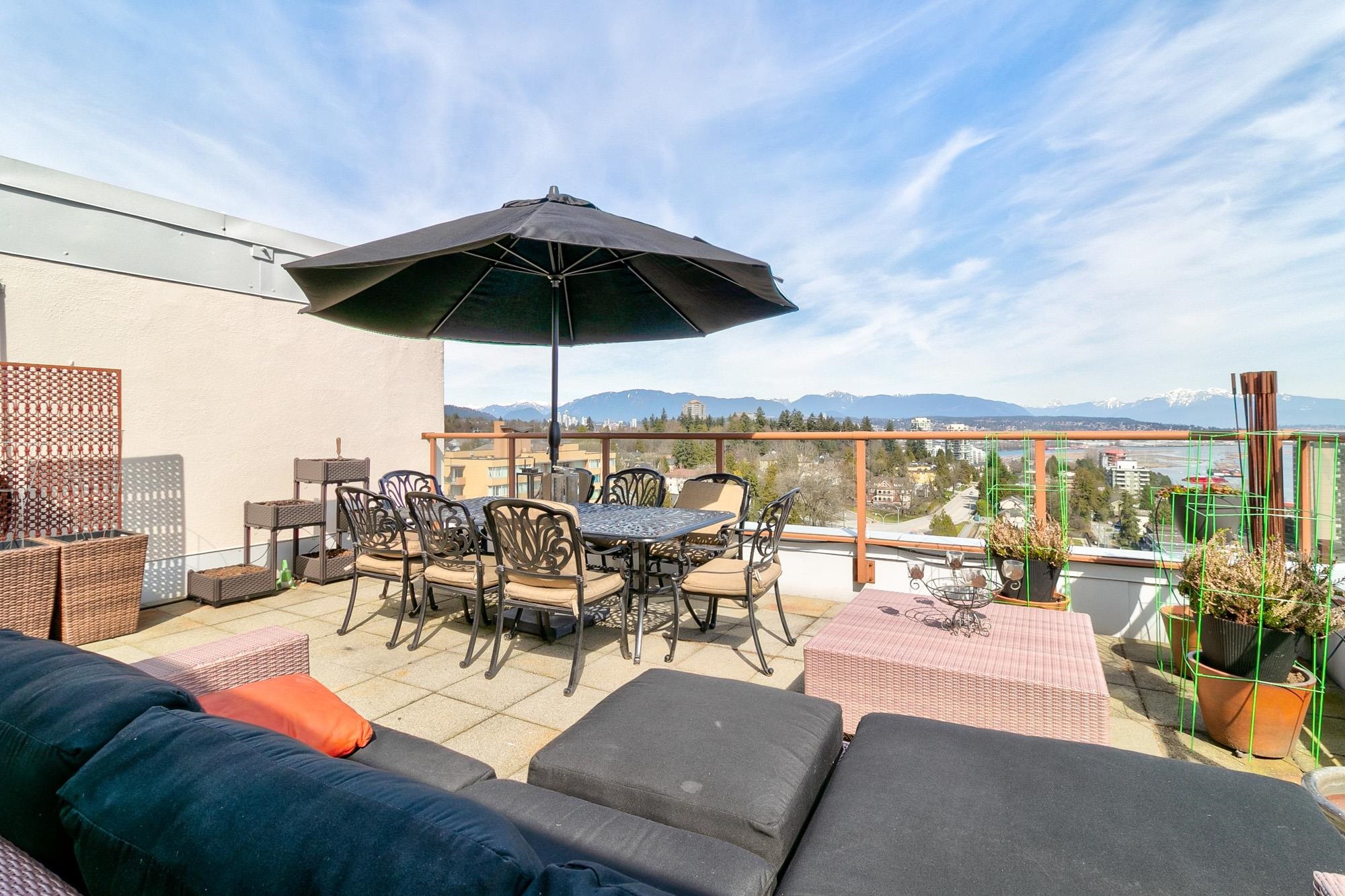 1702 320 ROYAL AVENUE, #1702