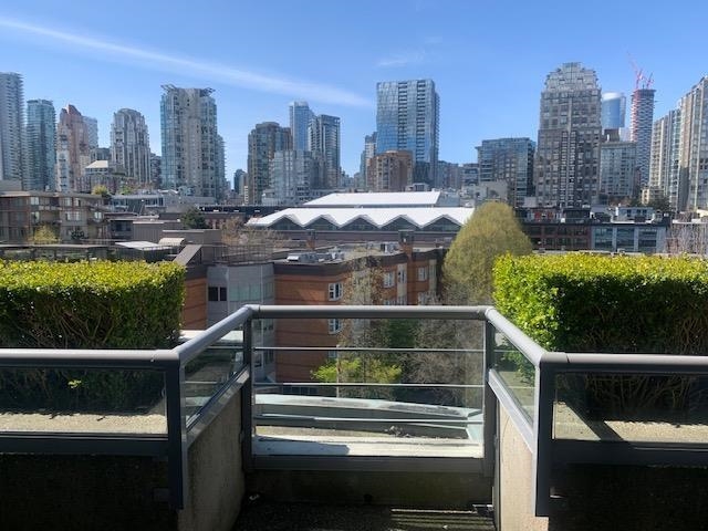 805 1018 CAMBIE STREET, #805