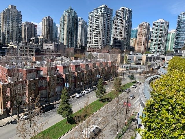 805 1018 CAMBIE STREET, #805