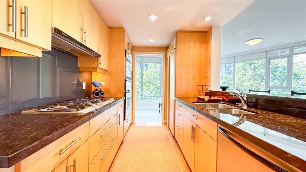 404 1233 W CORDOVA STREET, #404
