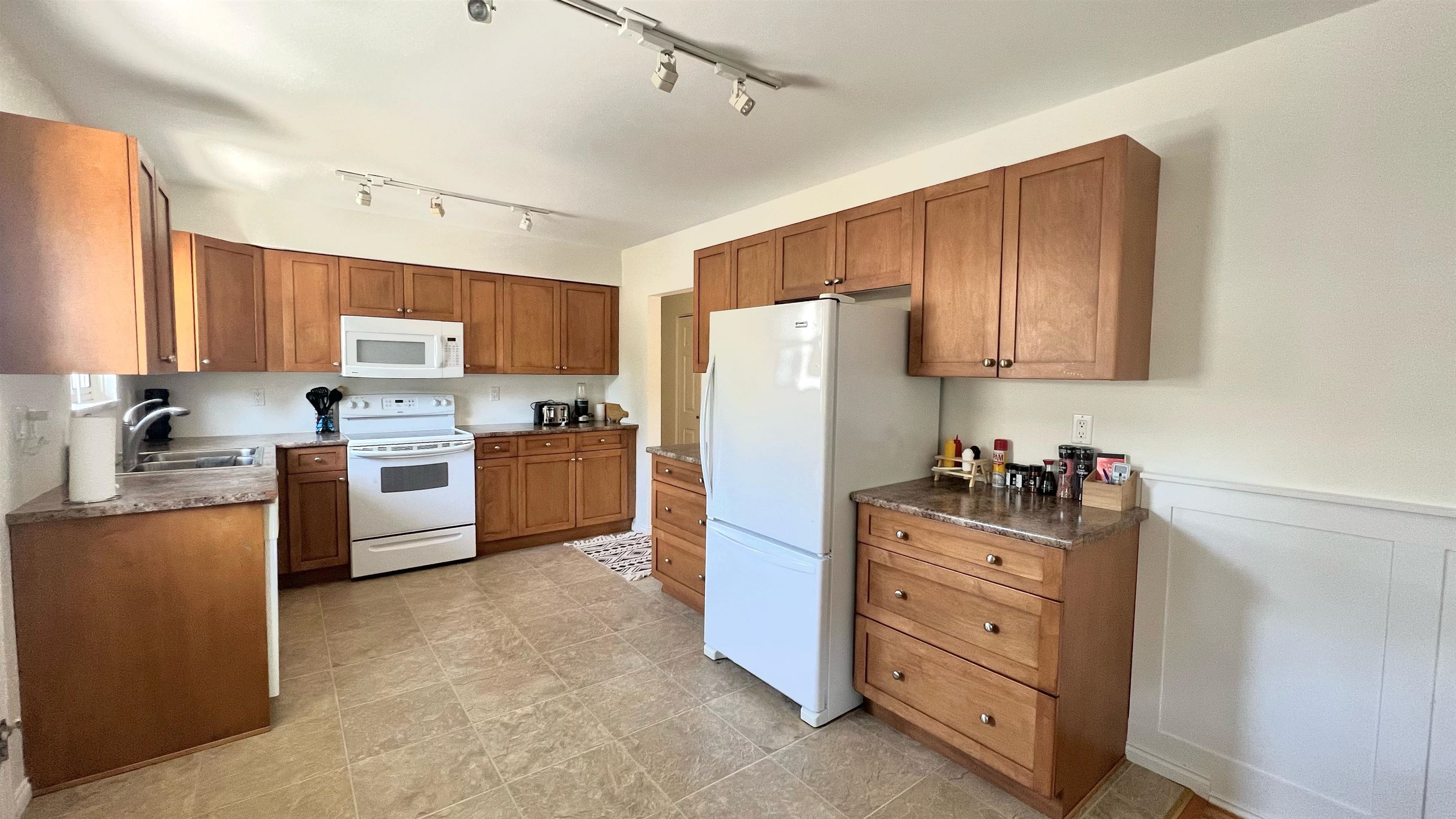 11234 KENDALE VIEW