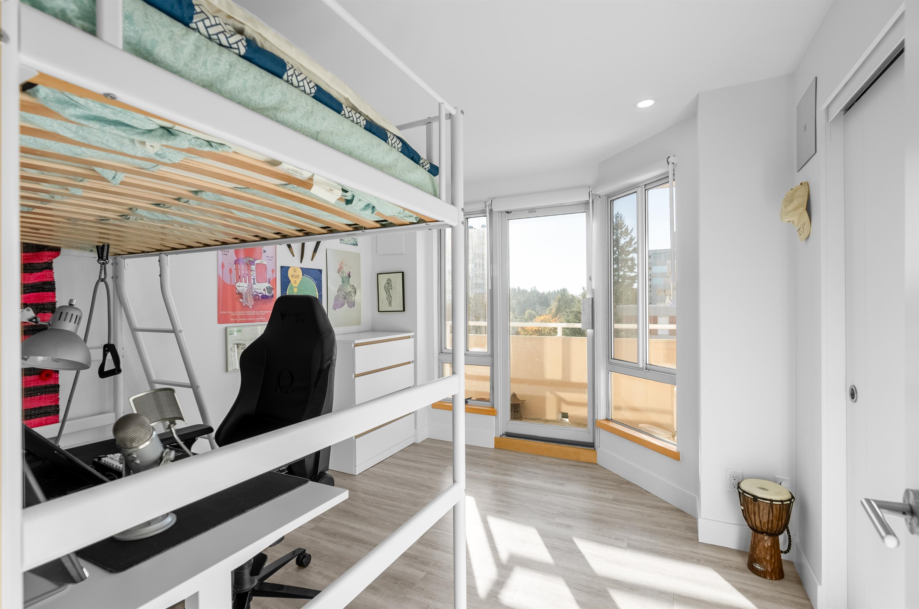 9 2575 TOLMIE STREET, #9