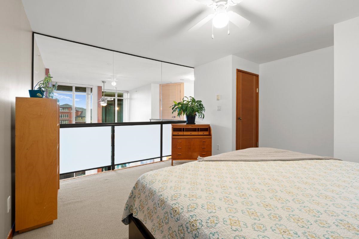 215 7 RIALTO COURT, #215