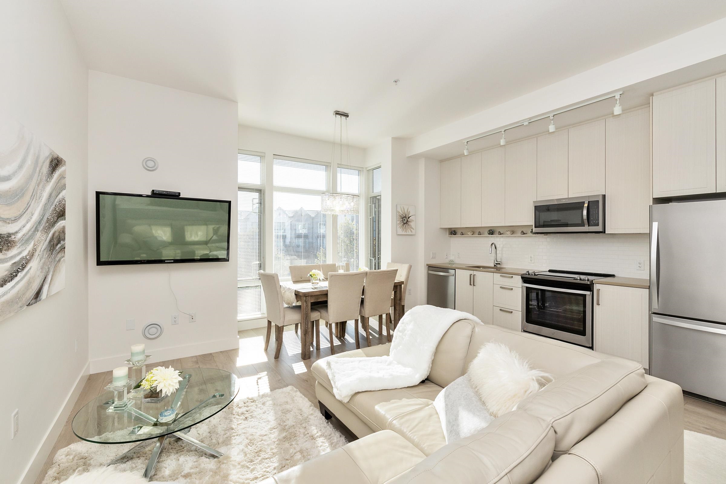 203 2393 RANGER LANE, #203