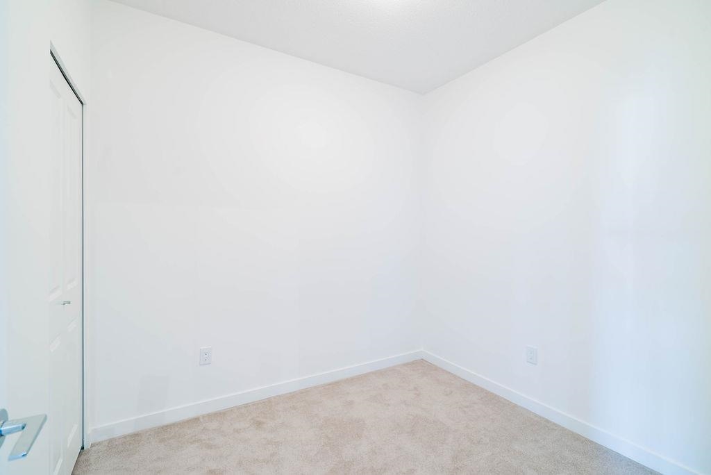 302 15815 85TH AVENUE, #302