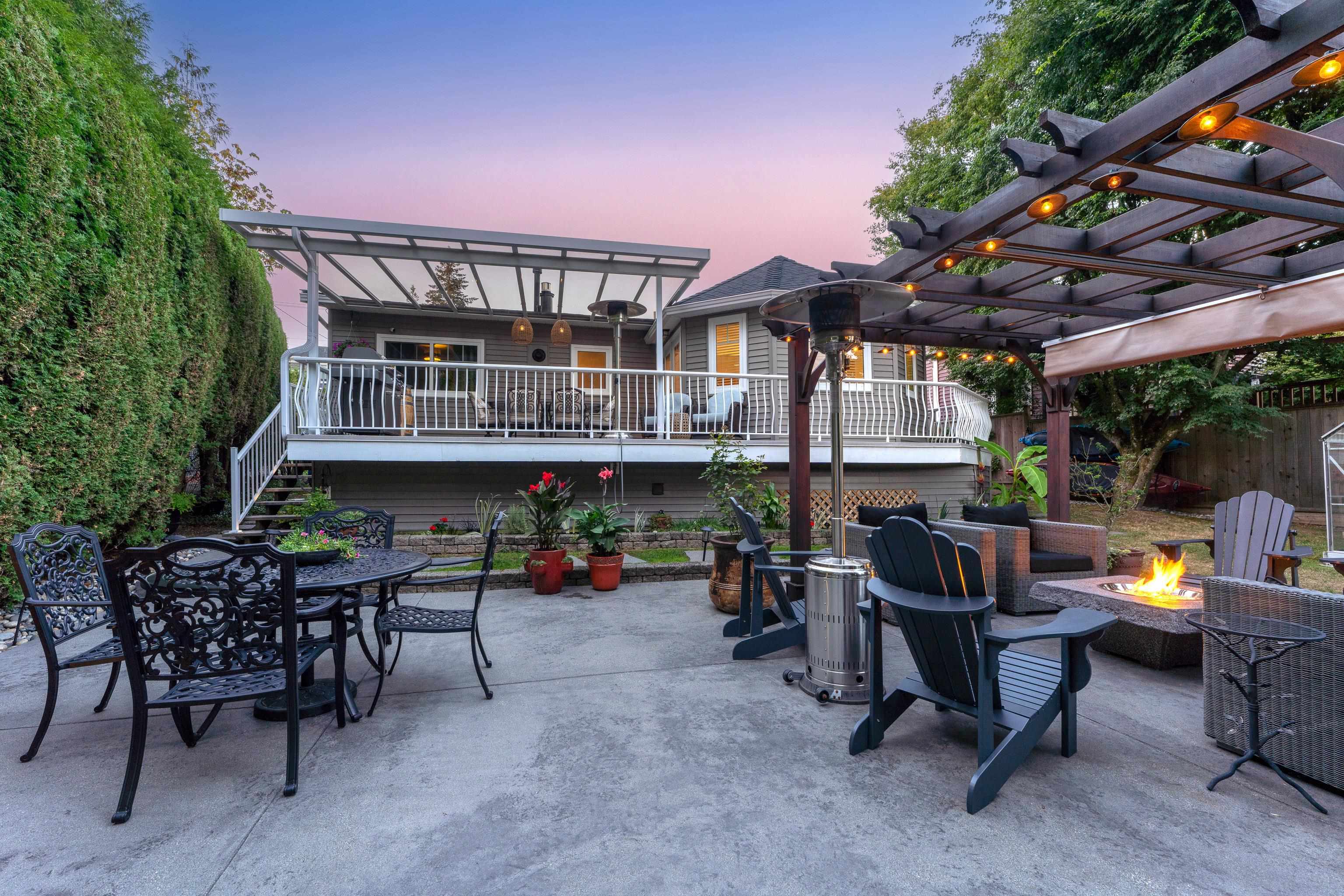 890 VICTORIA DRIVE