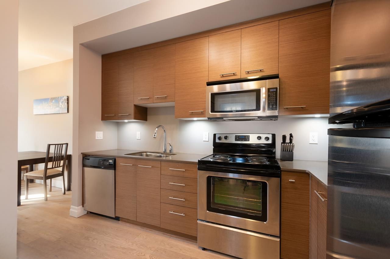 416 2343 ATKINS AVENUE, #416