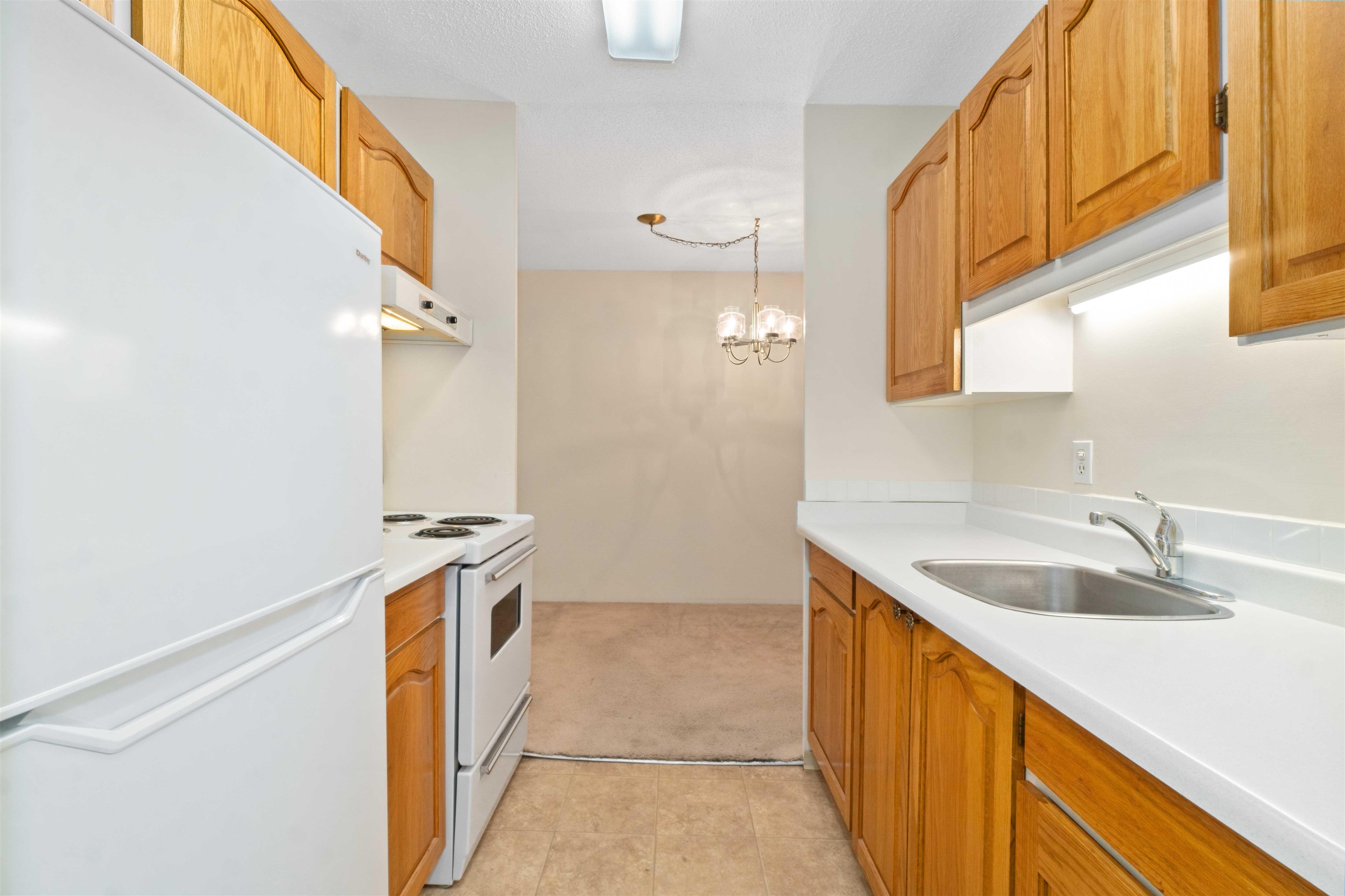 108 3787 W 4TH AVENUE, #108