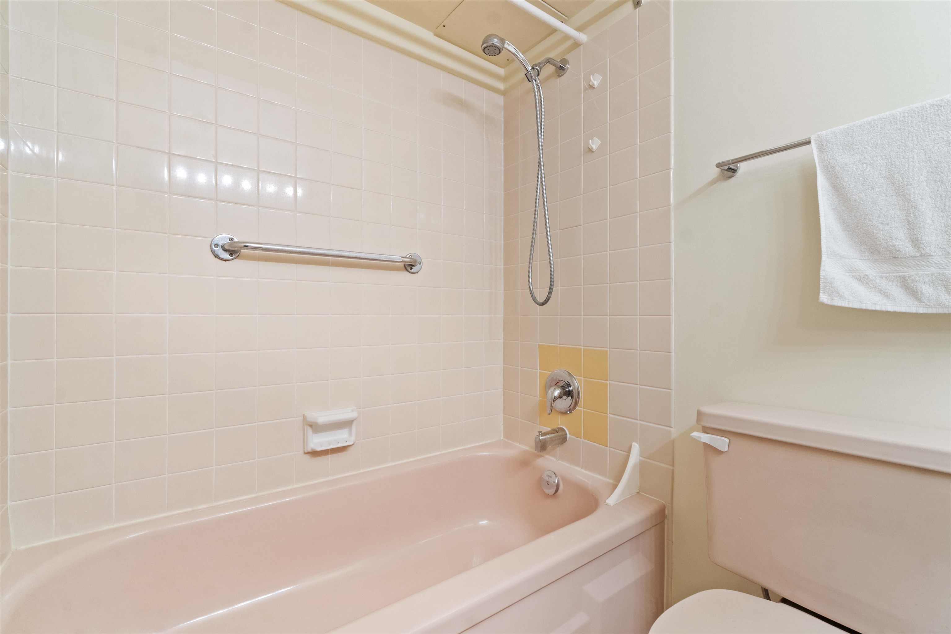 108 3787 W 4TH AVENUE, #108