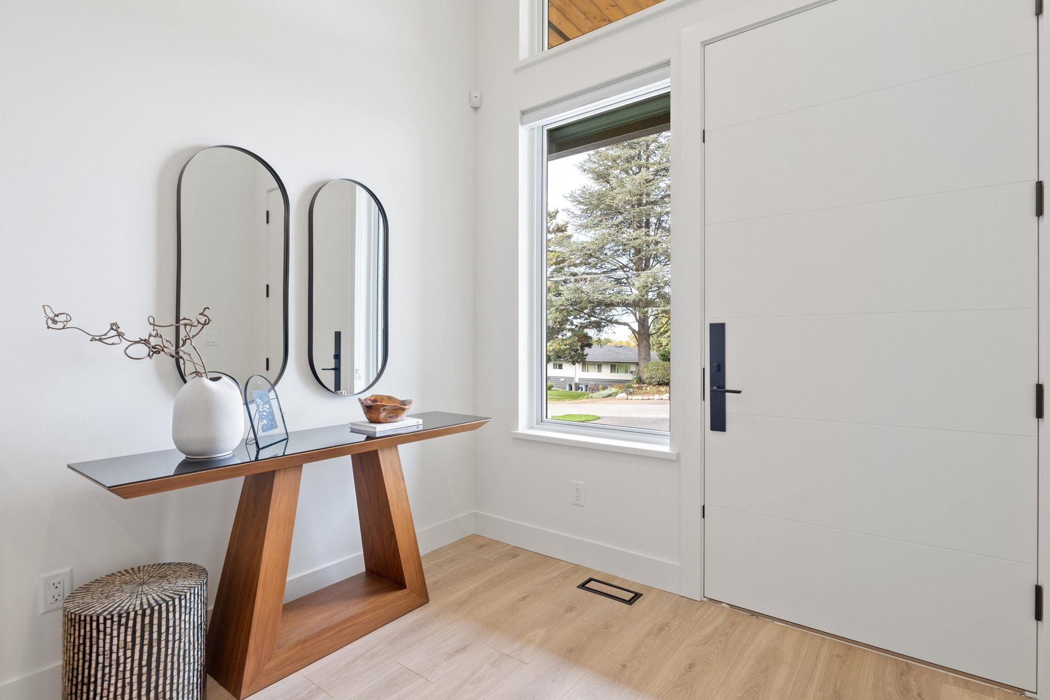 1 10330 MAIN STREET, #1