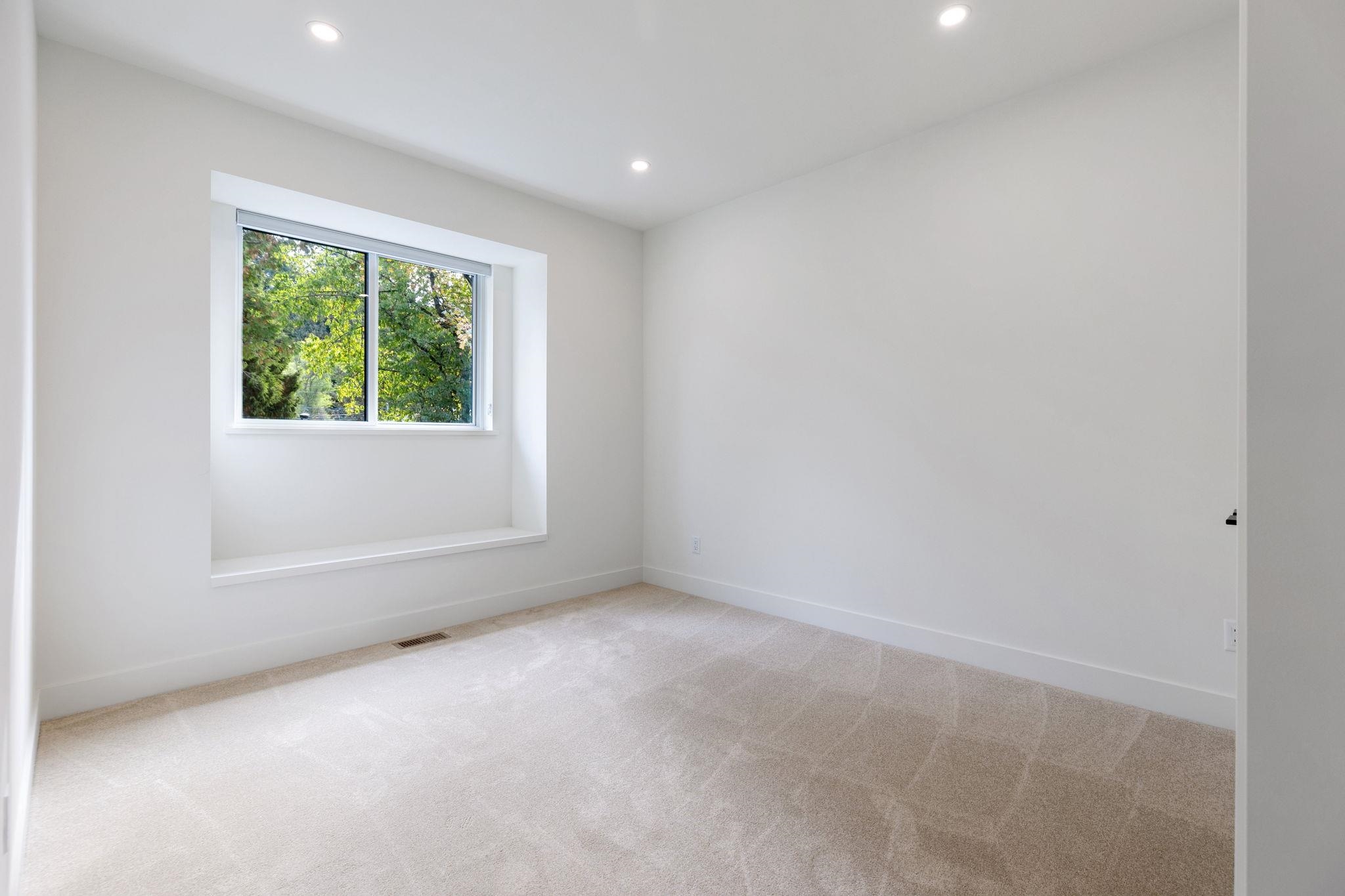 1 10330 MAIN STREET, #1