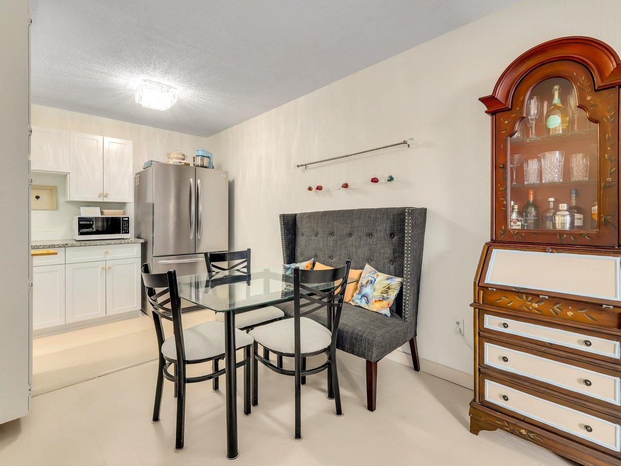 111 910 FIFTH AVENUE, #111