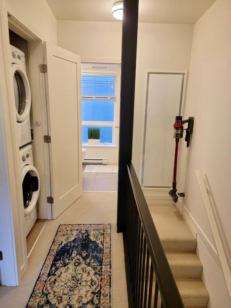 333 95 MOODY STREET, #333
