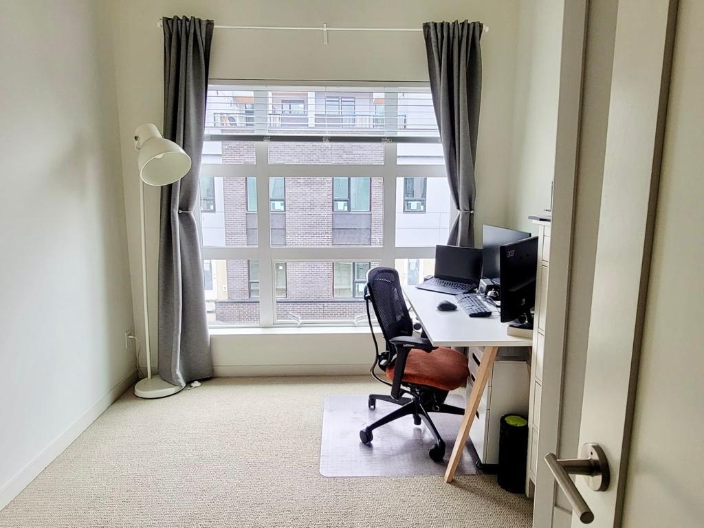 333 95 MOODY STREET, #333