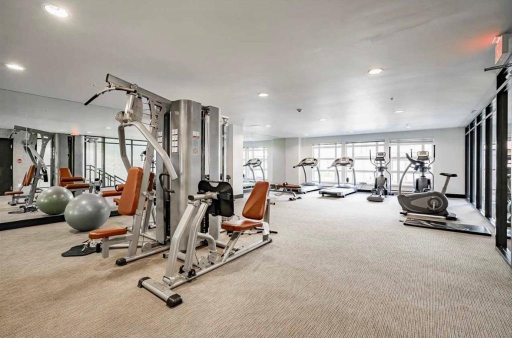 333 95 MOODY STREET, #333
