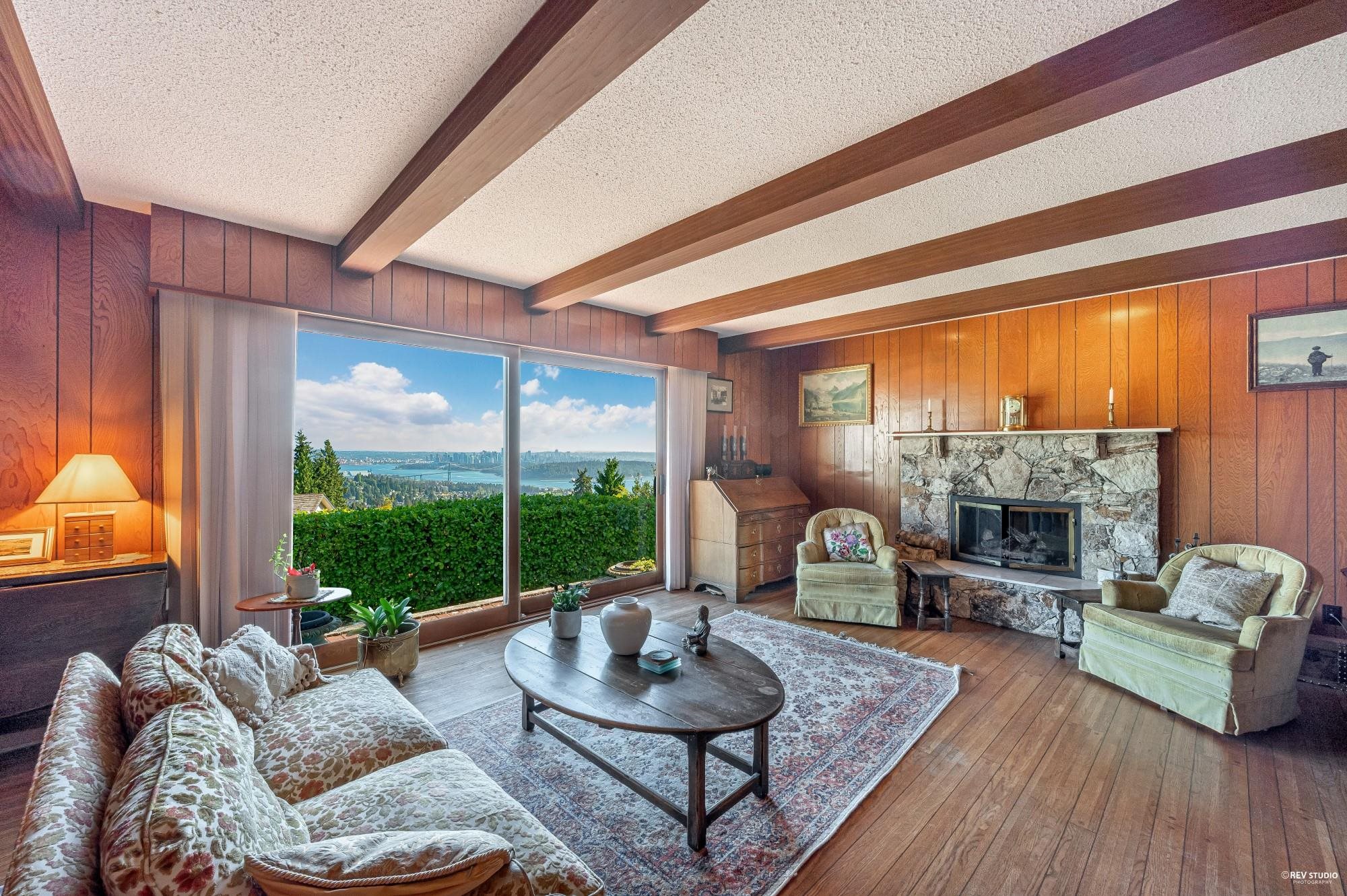 1373 CAMWELL DRIVE