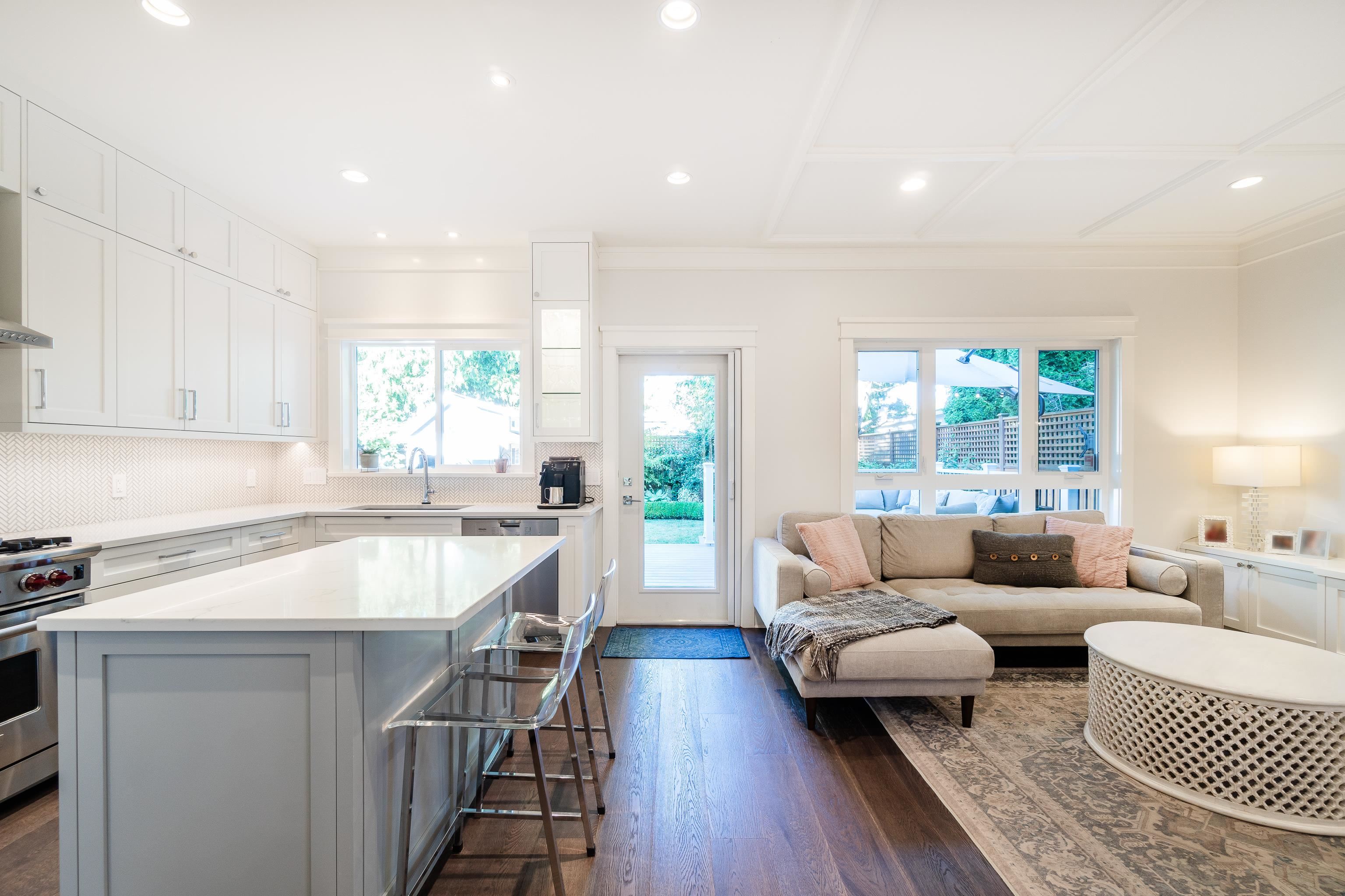 1730 FARRELL CRESCENT