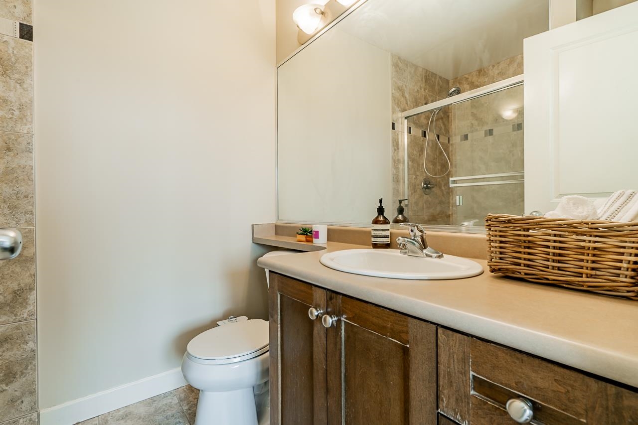 2 6238 192 STREET, #2