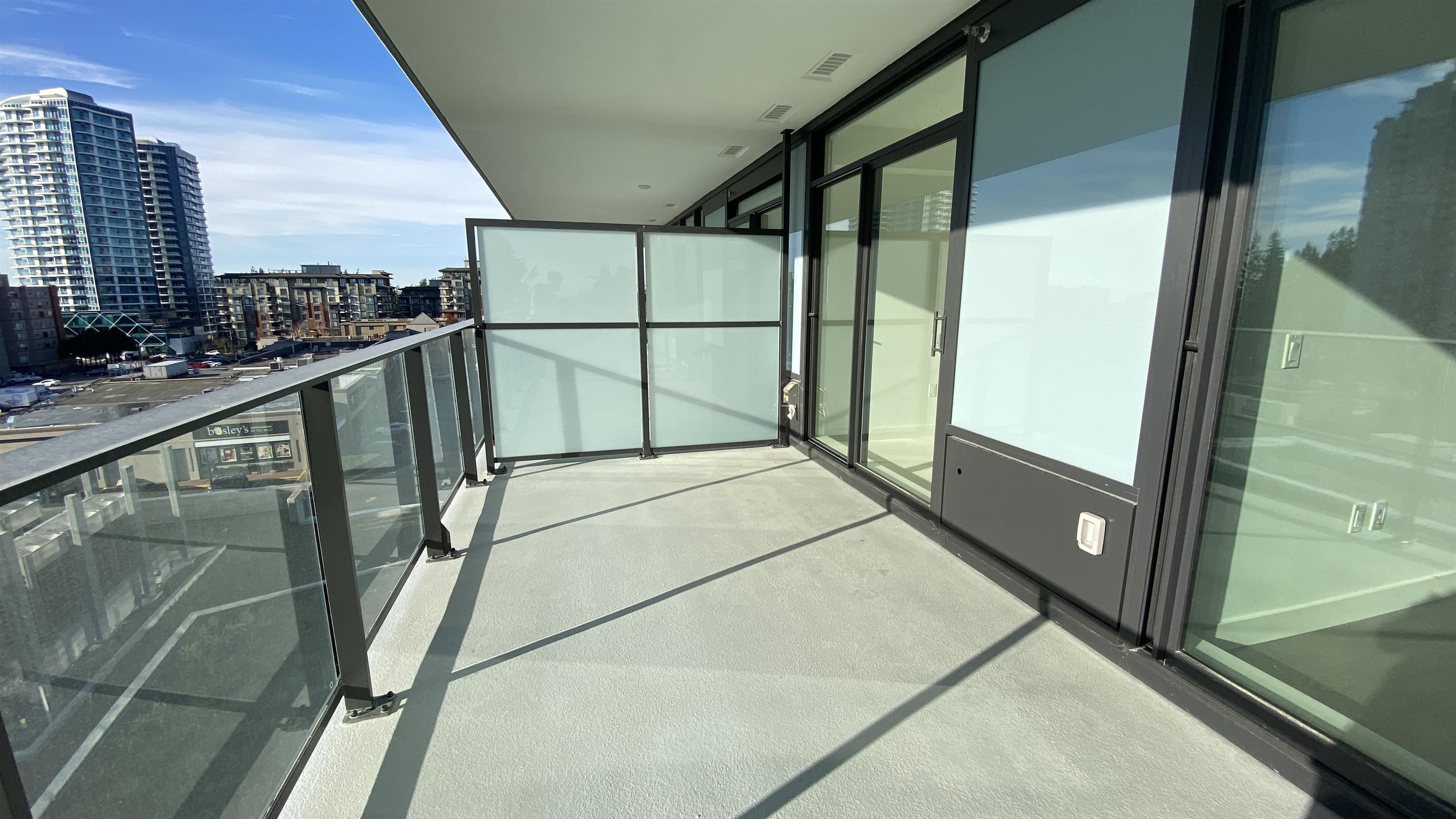507 1588 JOHNSTON ROAD, #507