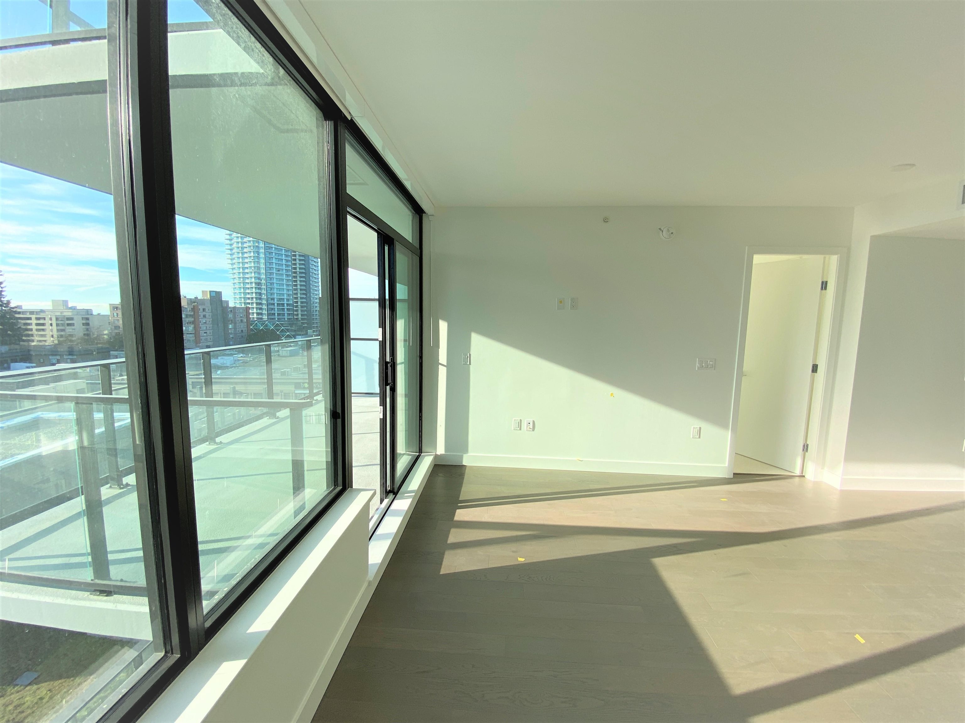 507 1588 JOHNSTON ROAD, #507