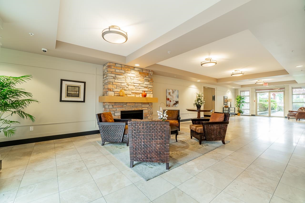 208 16447 64 AVENUE, #208