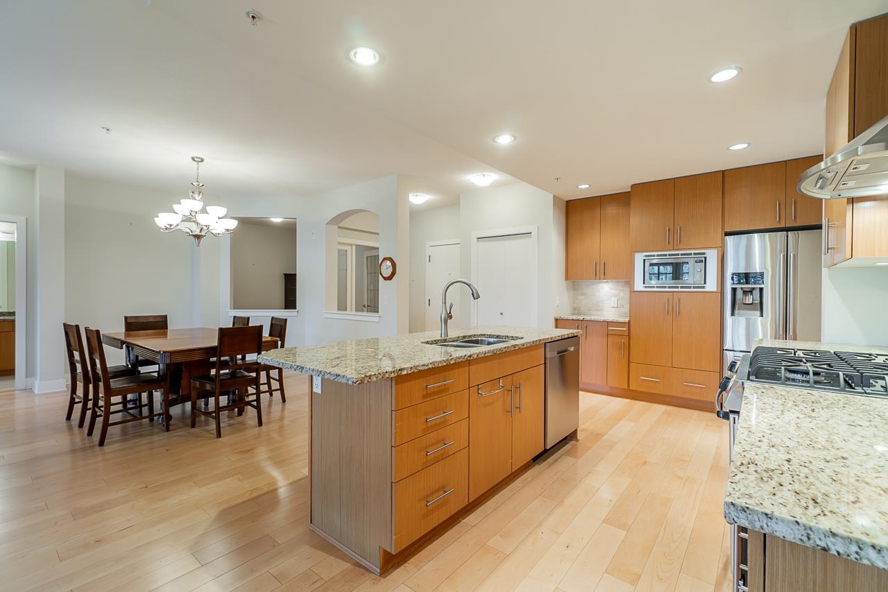 208 16447 64 AVENUE, #208