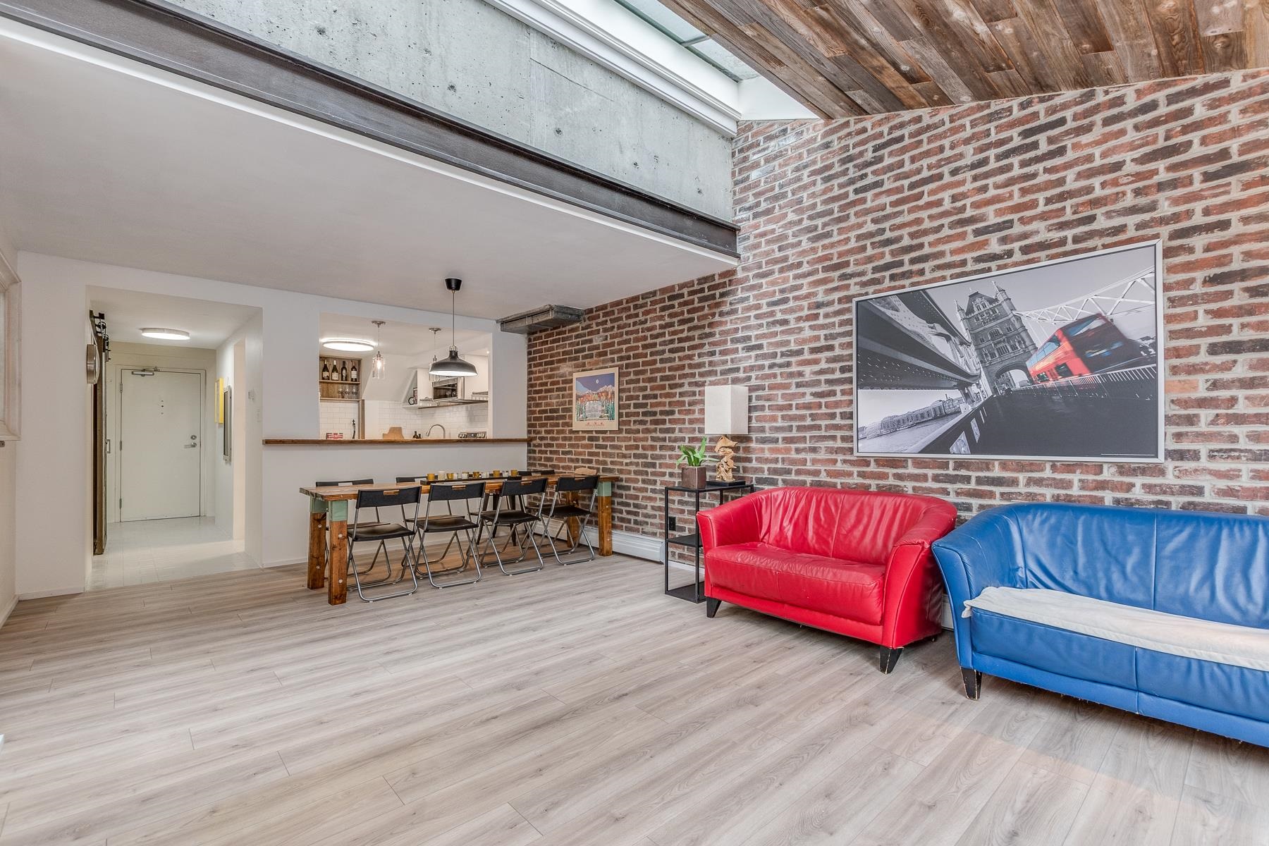107 1745 ESQUIMALT AVENUE, #107