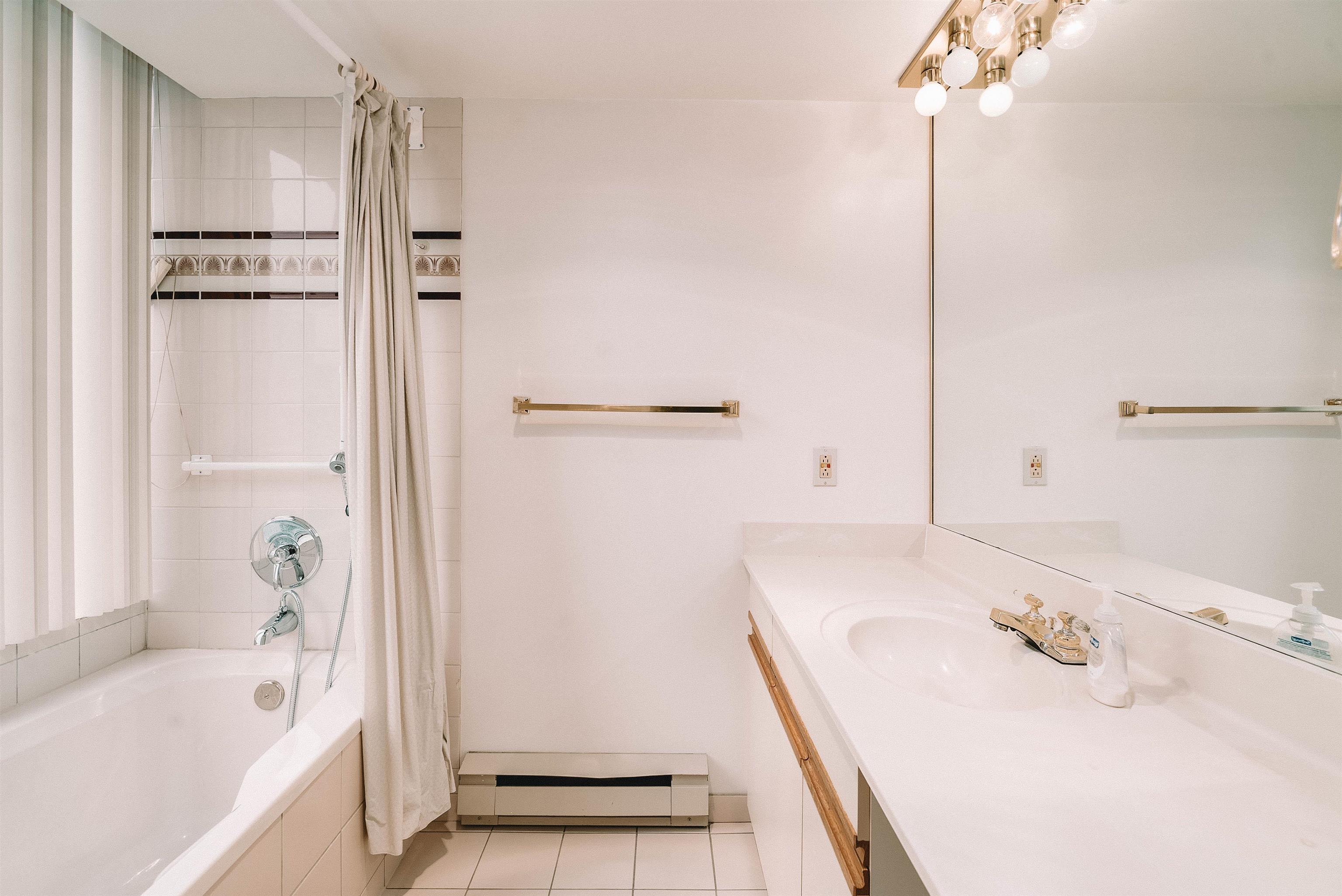 706 1065 QUAYSIDE DRIVE, #706