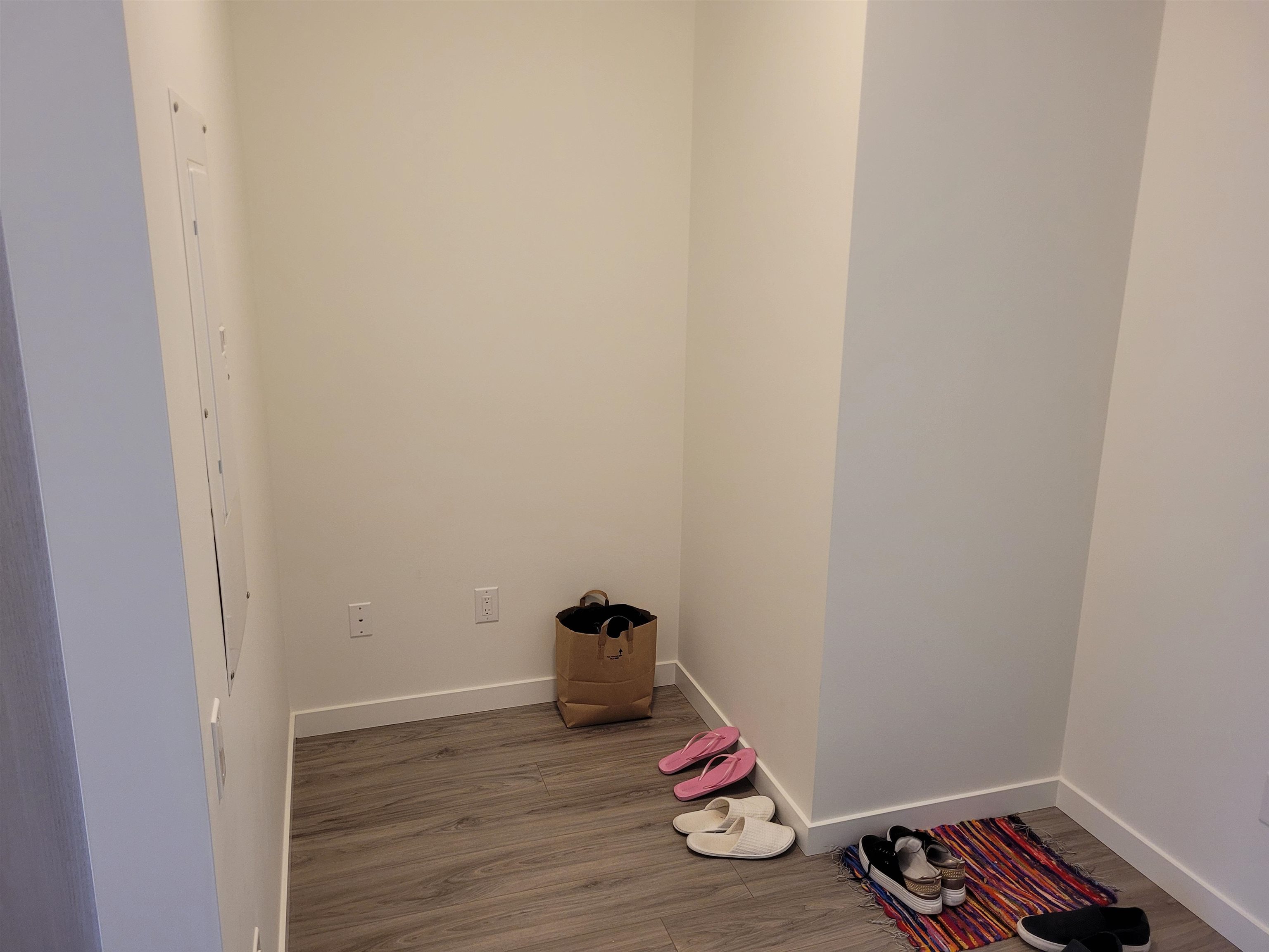 402 2236 WELCHER AVENUE, #402