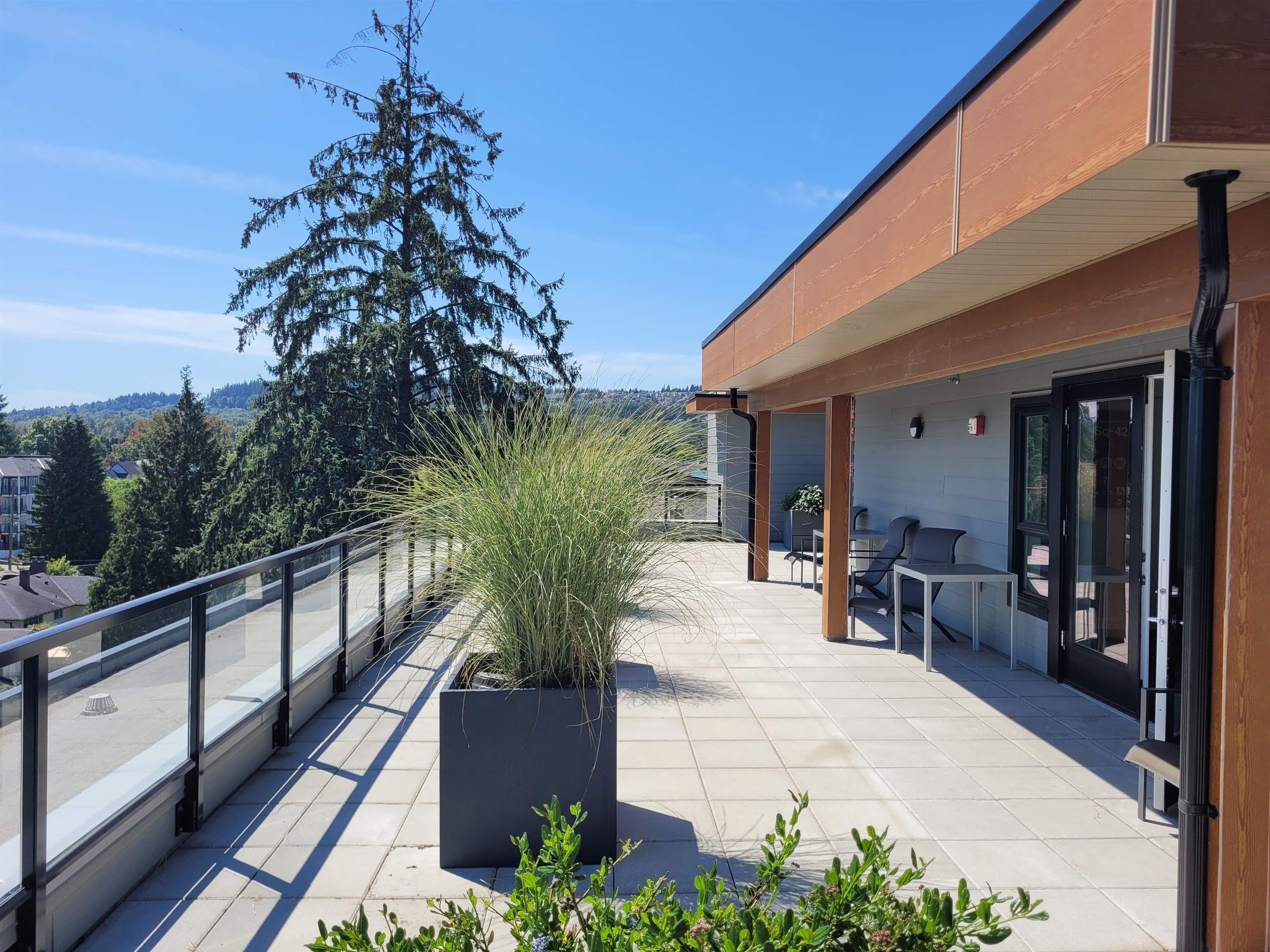 402 2236 WELCHER AVENUE, #402