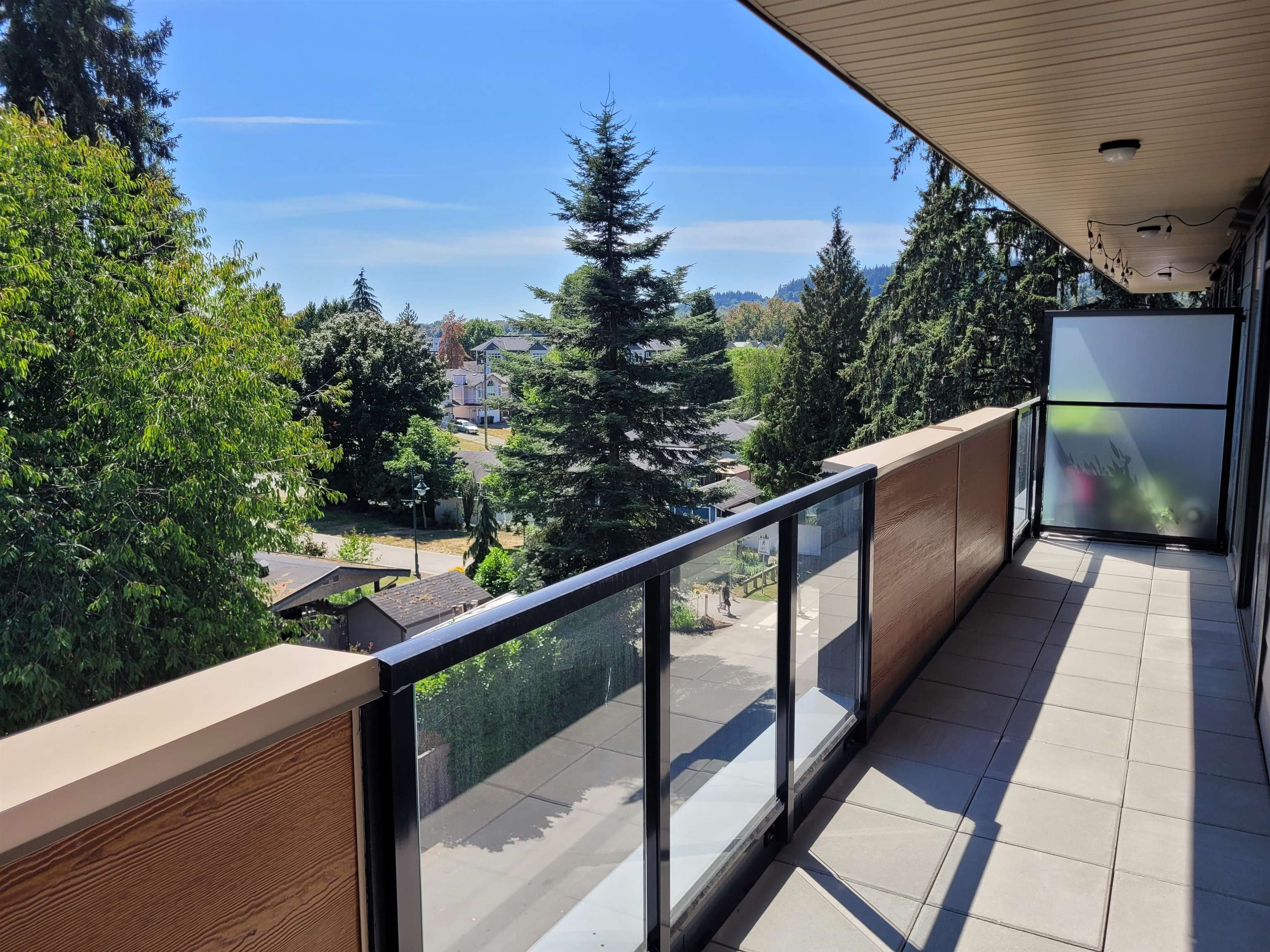 402 2236 WELCHER AVENUE, #402