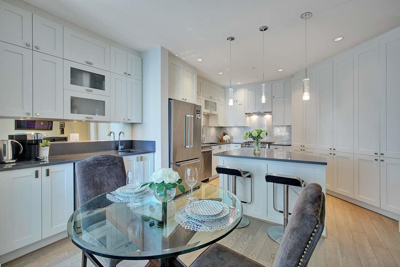 404 14855 THRIFT AVENUE, #404