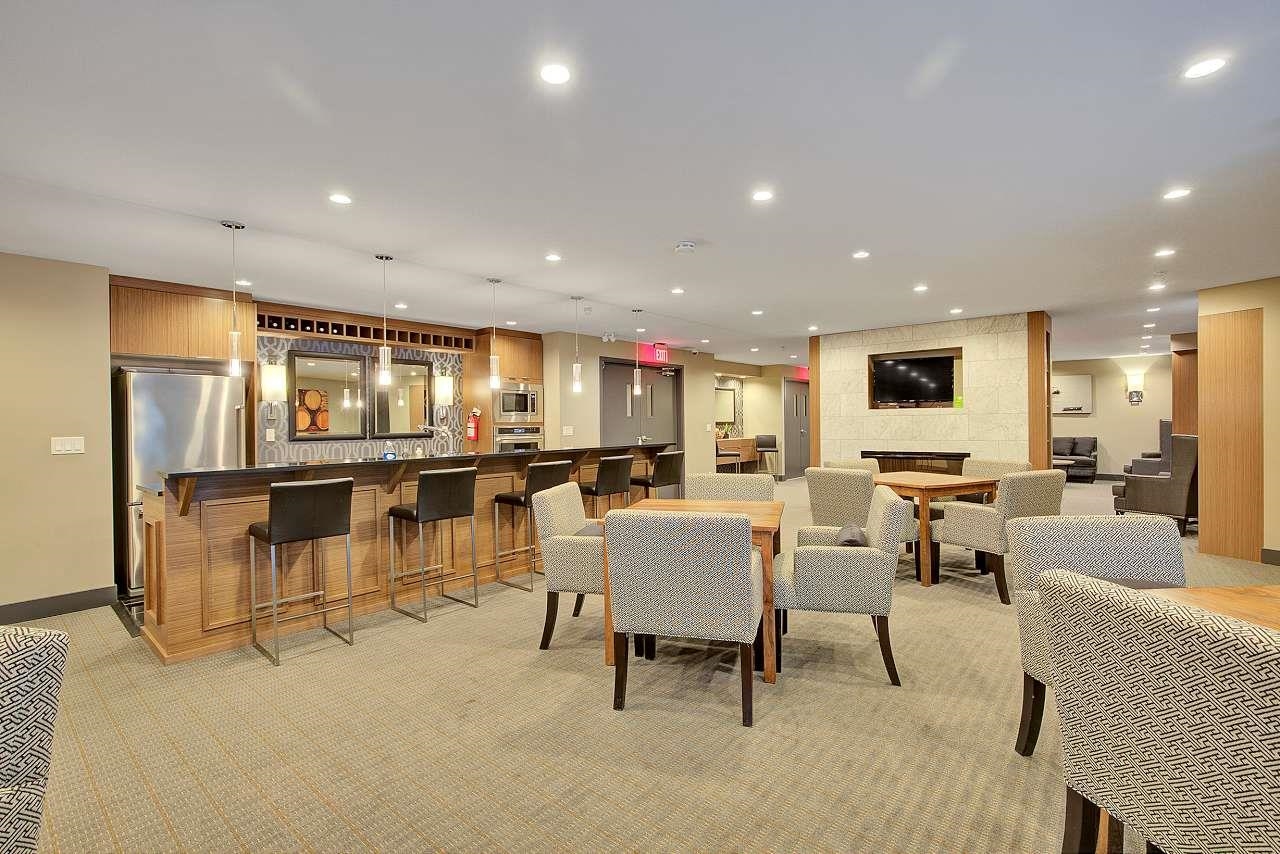 404 14855 THRIFT AVENUE, #404