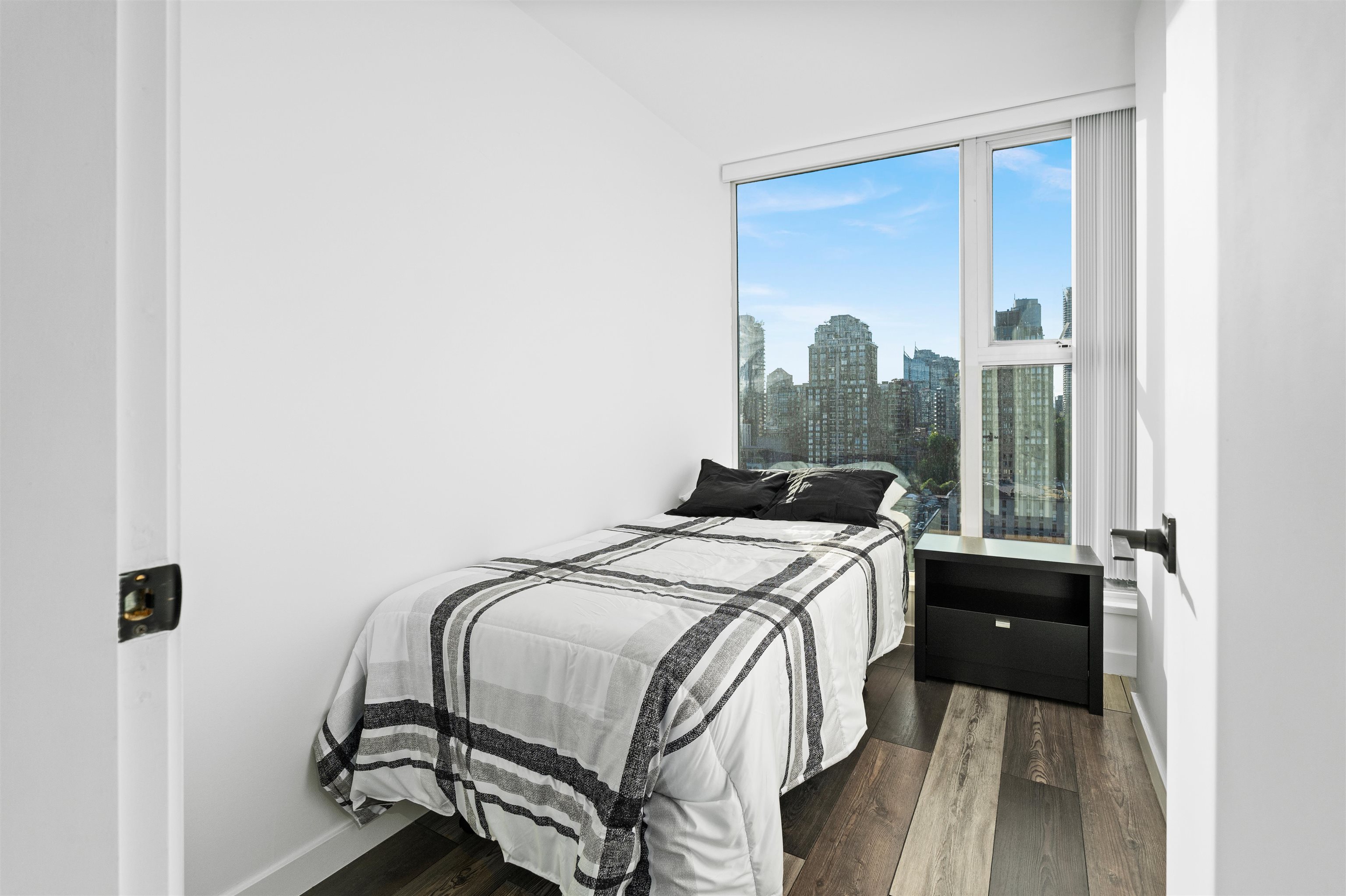 2001 1008 CAMBIE STREET, #2001