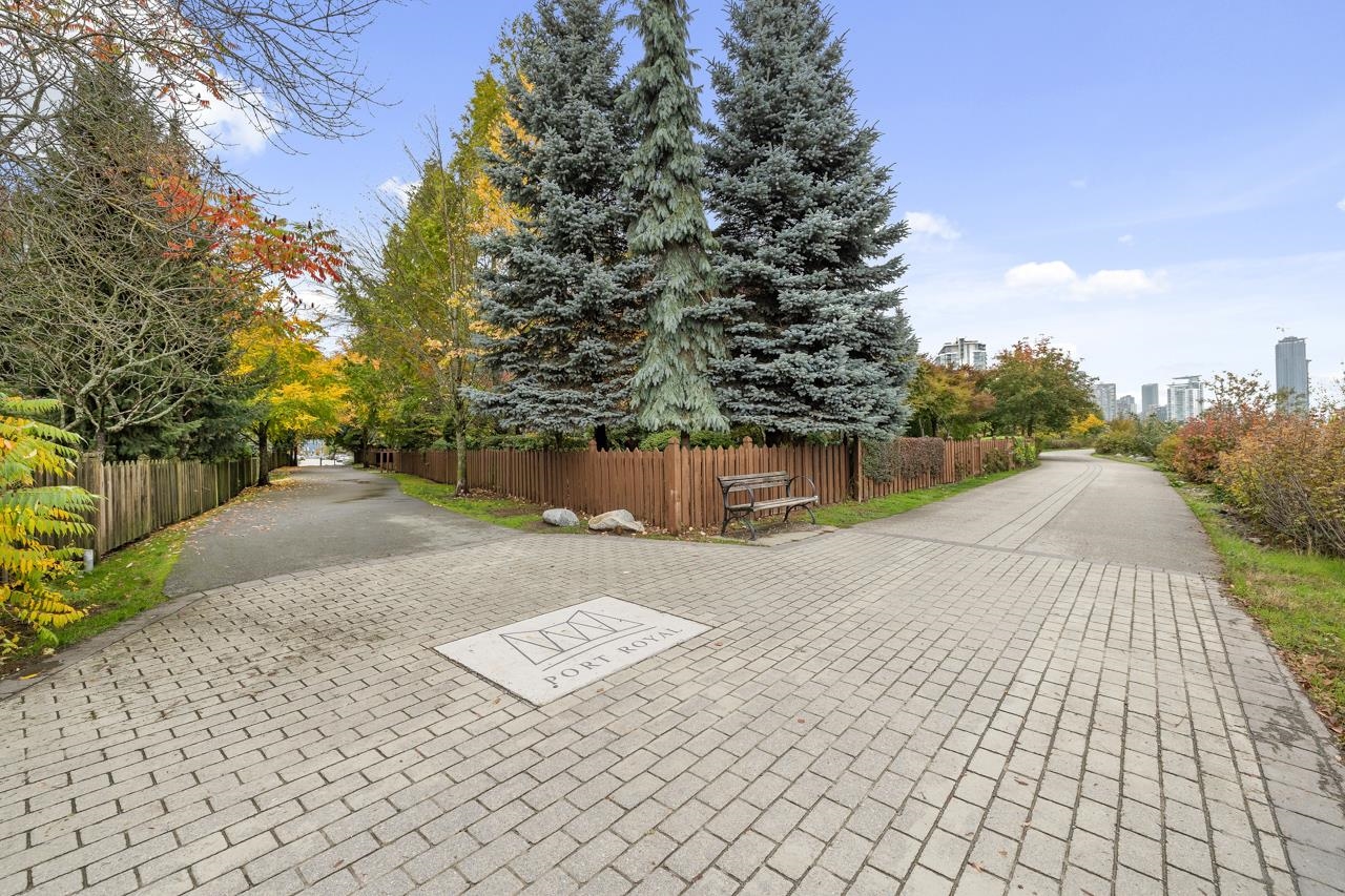 109 240 SALTER STREET, #109