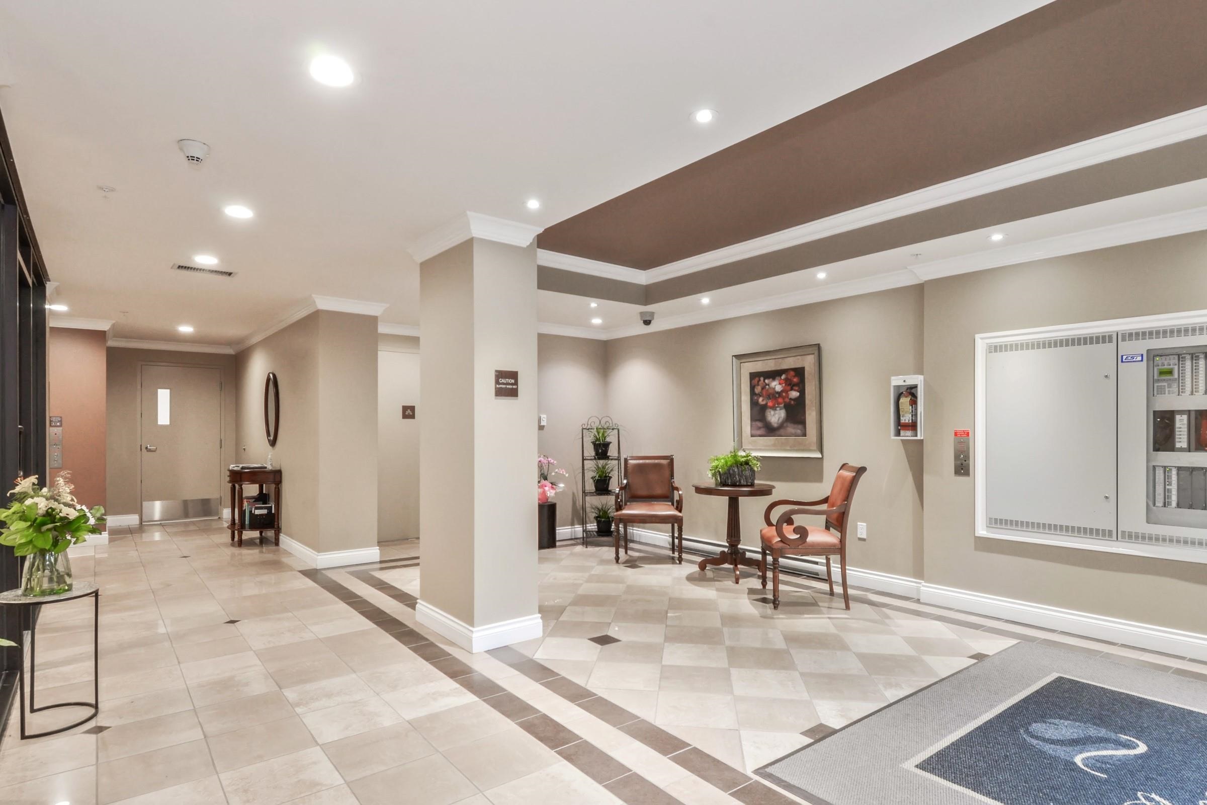 603 15445 VINE AVENUE, #603
