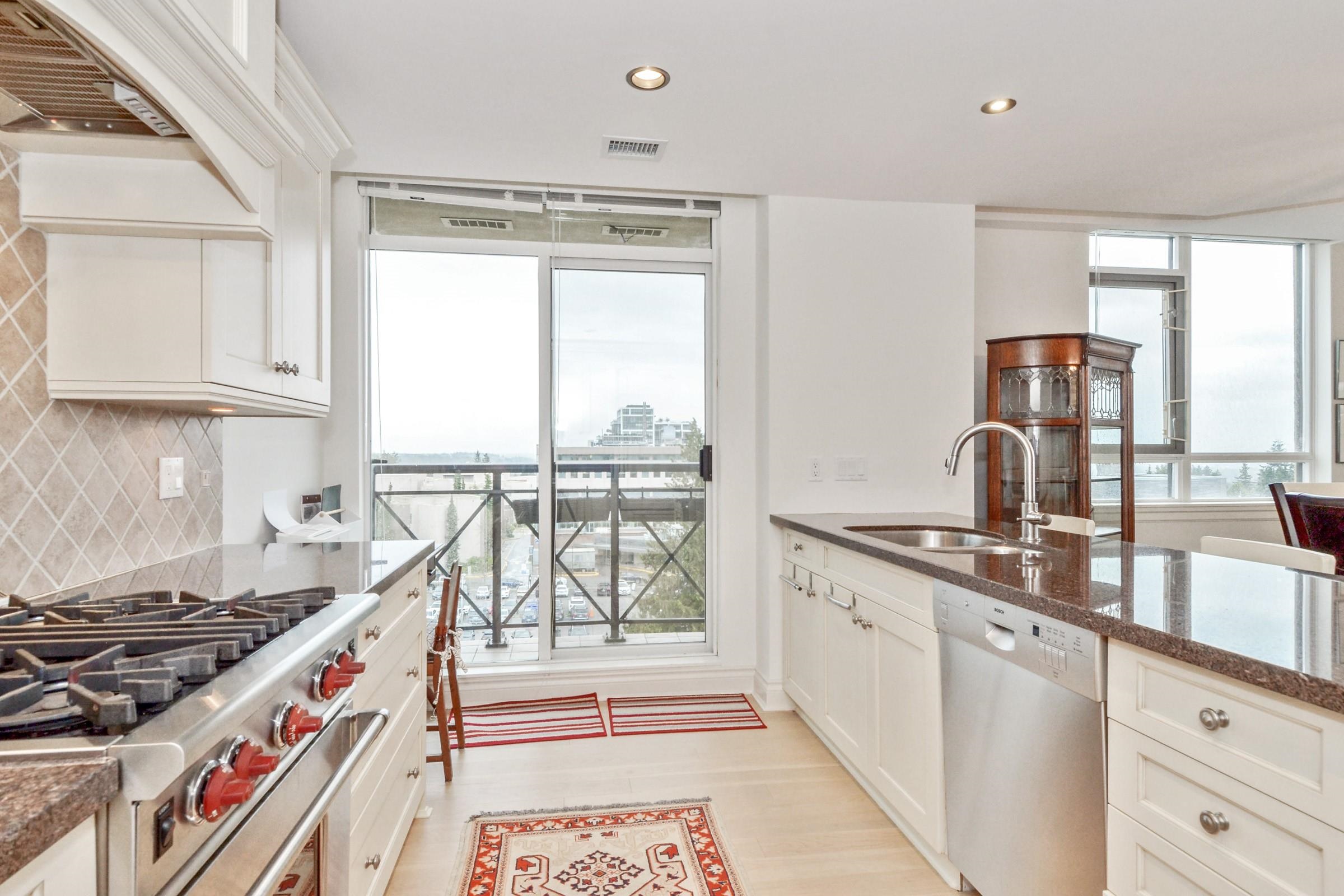 603 15445 VINE AVENUE, #603