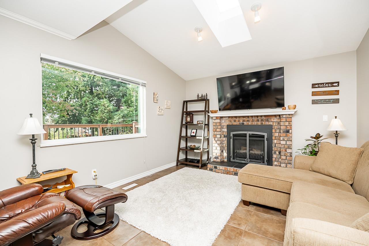 18306 55 AVENUE