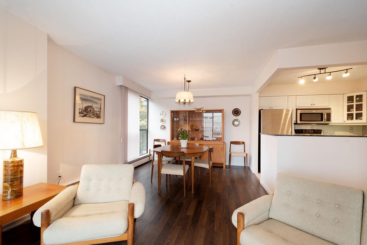 501 1745 ESQUIMALT AVENUE, #501