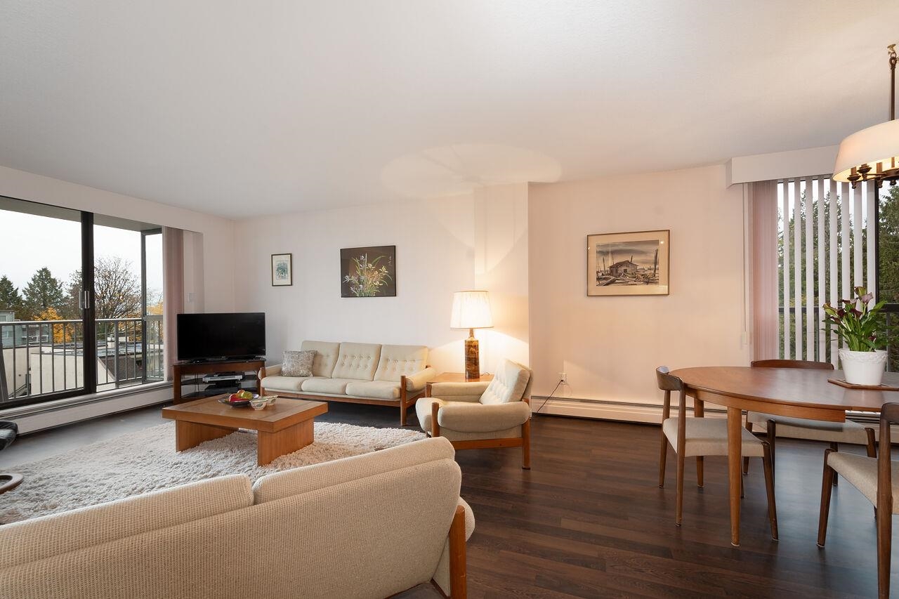 501 1745 ESQUIMALT AVENUE, #501