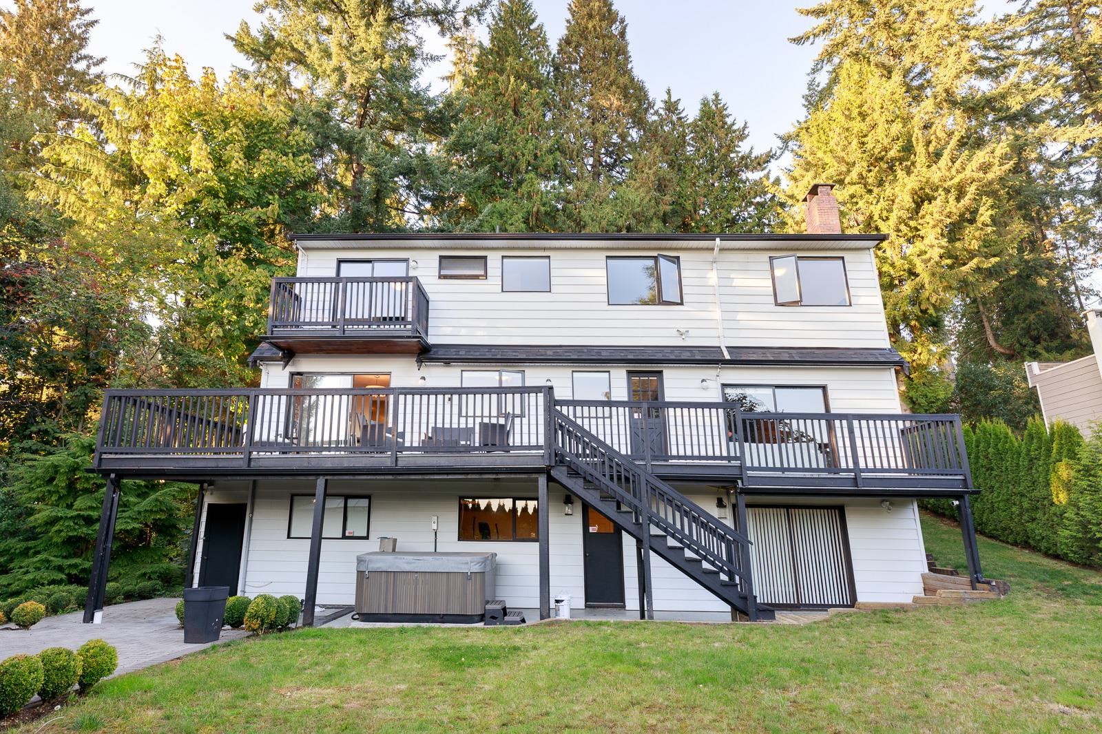 1550 PALMERSTON AVENUE