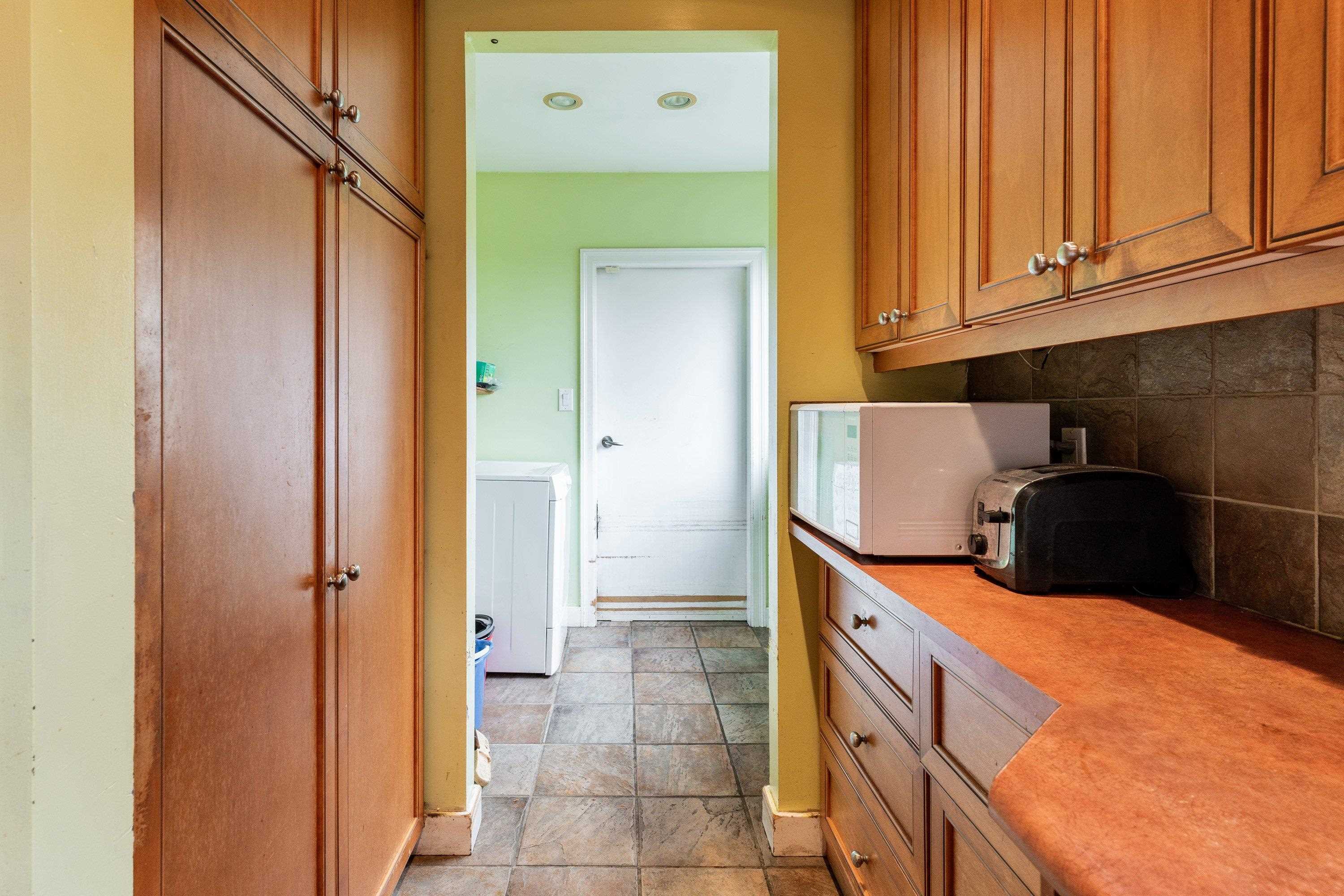 1522 NANAIMO STREET