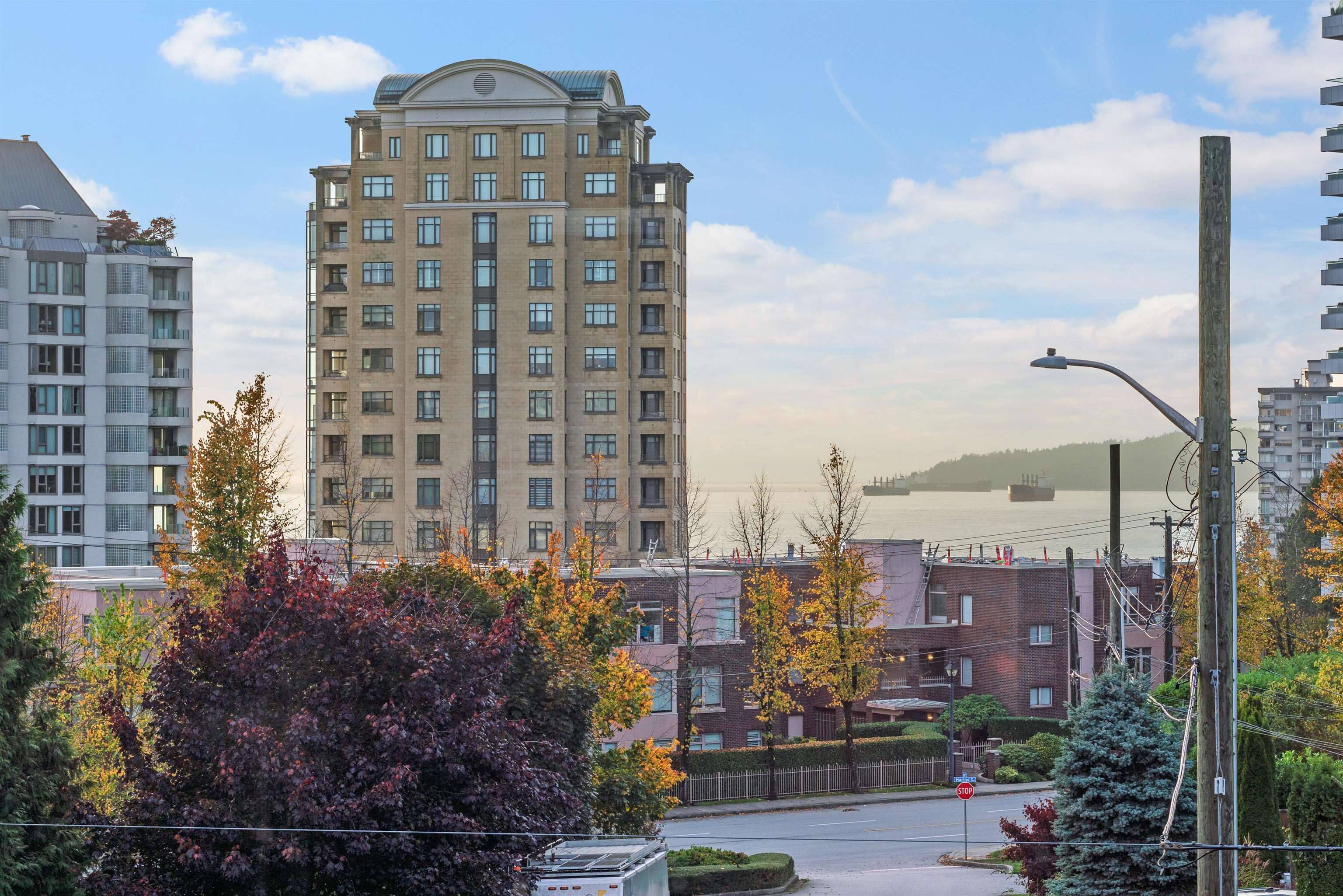 306 843 22ND STREET, #306