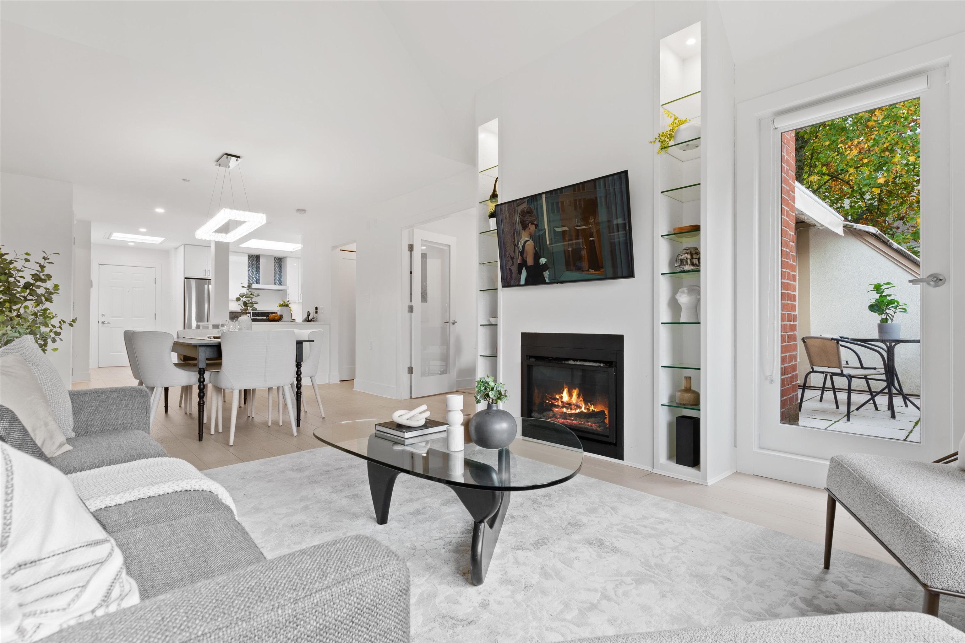 306 843 22ND STREET, #306