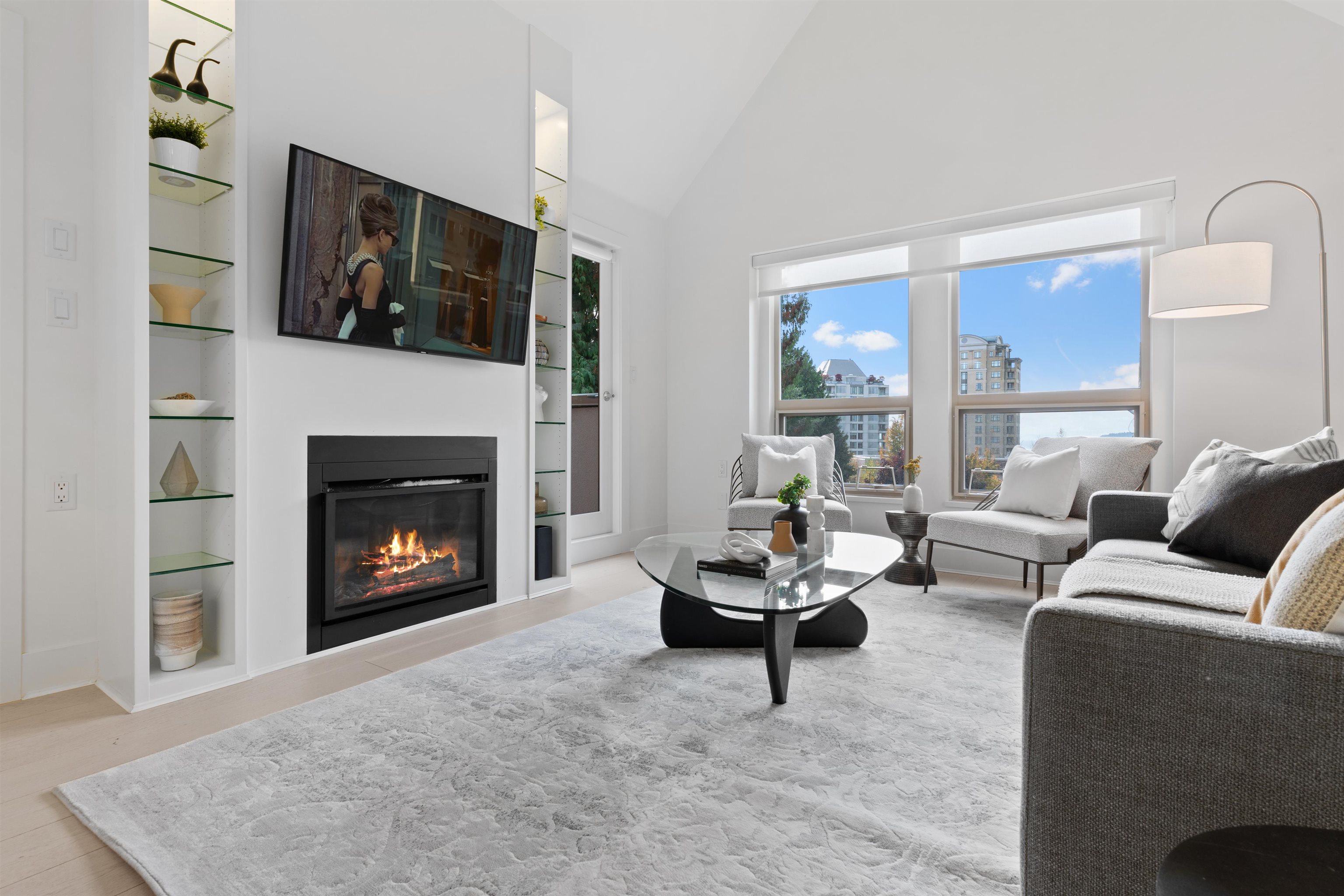 306 843 22ND STREET, #306